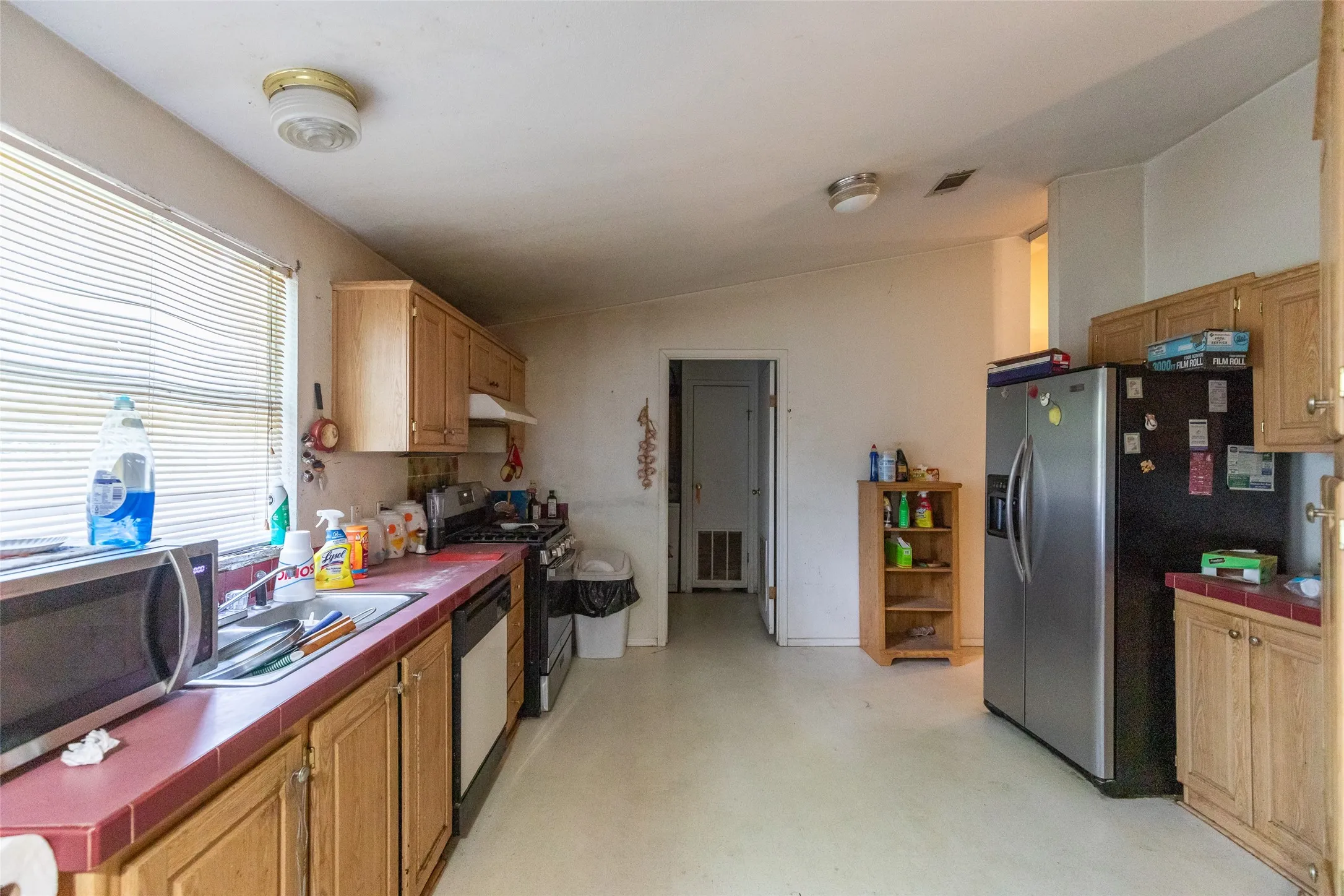 Mobile Home For Sale in Callahan County , 7852 Fm 603, Clyde, Texas 79510, 3 Bedroom, 2 Bathroom, Garage spaces, 1,456 Sqft, built in 1995, mls#21310883, Real Estate Agent in Clyde, Homes For Sale in Callahan county, Homes For Sale in Clyde, Realtor in Clyde Texas, Real Estate Brokerage Independent Realty Texas, Luminita Cordes Realtor