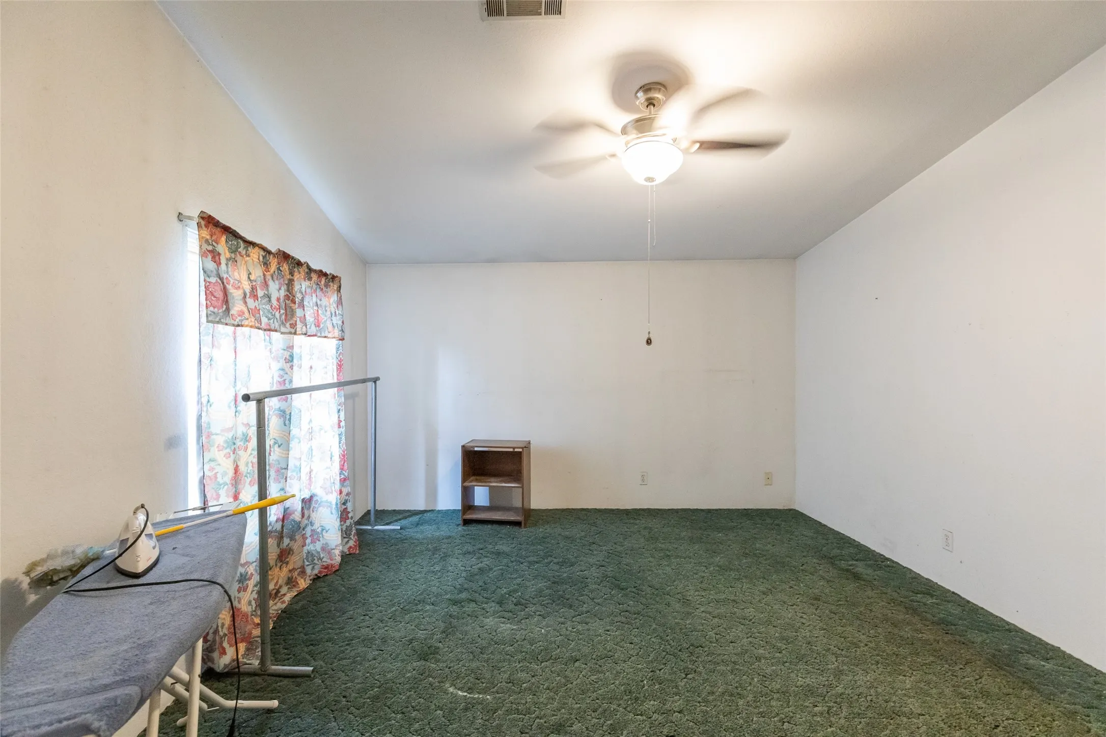 Mobile Home For Sale in Callahan County , 7852 Fm 603, Clyde, Texas 79510, 3 Bedroom, 2 Bathroom, Garage spaces, 1,456 Sqft, built in 1995, mls#21310883, Real Estate Agent in Clyde, Homes For Sale in Callahan county, Homes For Sale in Clyde, Realtor in Clyde Texas, Real Estate Brokerage Independent Realty Texas, Luminita Cordes Realtor