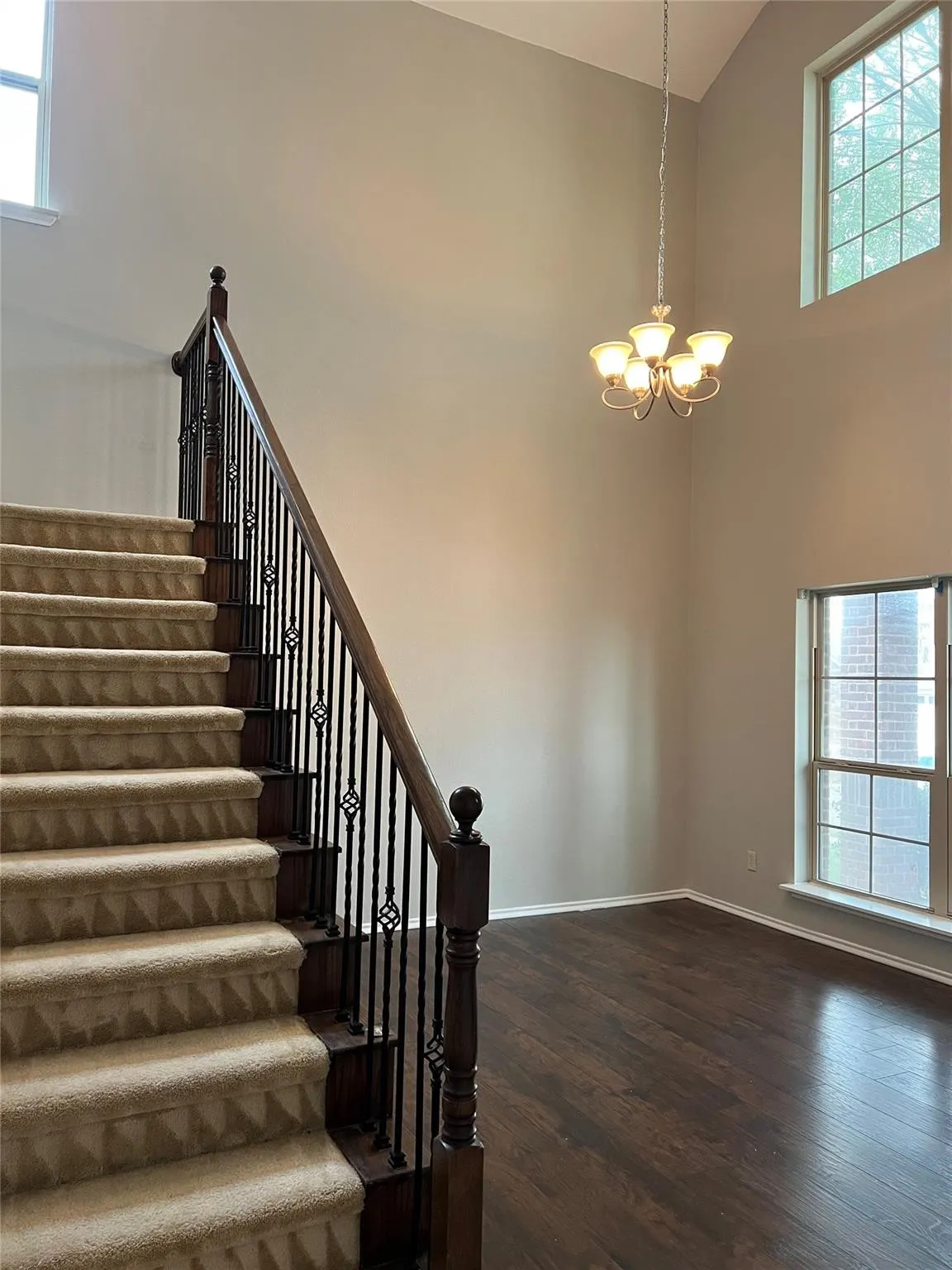 Single Family Residence For Rent in Collin County , 1115 Gaines Road, Melissa, Texas 75454, 4 Bedroom, 3 Bathroom, 2 Garage spaces, 2,928 Sqft, built in 2012, mls#21310979, Real Estate Agent in Melissa, Homes For Rent in Collin county, Homes For Rent in Melissa, Realtor in Melissa Texas, Real Estate Brokerage Independent Realty Texas, Luminita Cordes Realtor