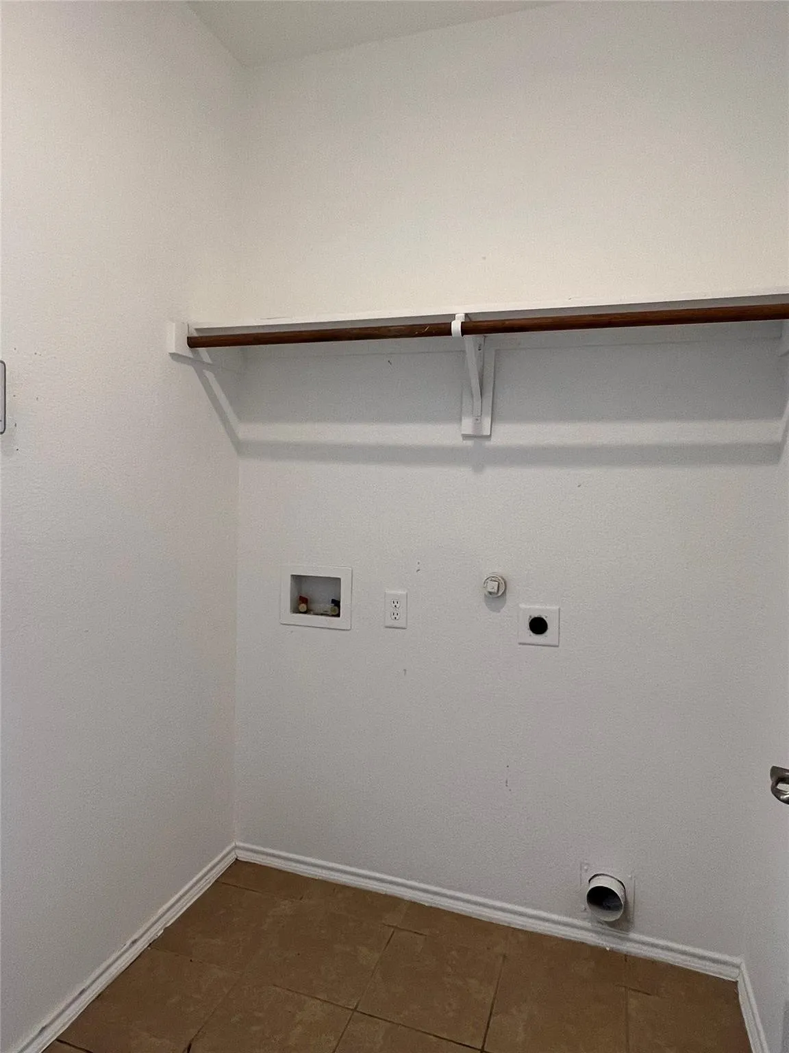 Single Family Residence For Rent in Collin County , 1115 Gaines Road, Melissa, Texas 75454, 4 Bedroom, 3 Bathroom, 2 Garage spaces, 2,928 Sqft, built in 2012, mls#21310979, Real Estate Agent in Melissa, Homes For Rent in Collin county, Homes For Rent in Melissa, Realtor in Melissa Texas, Real Estate Brokerage Independent Realty Texas, Luminita Cordes Realtor