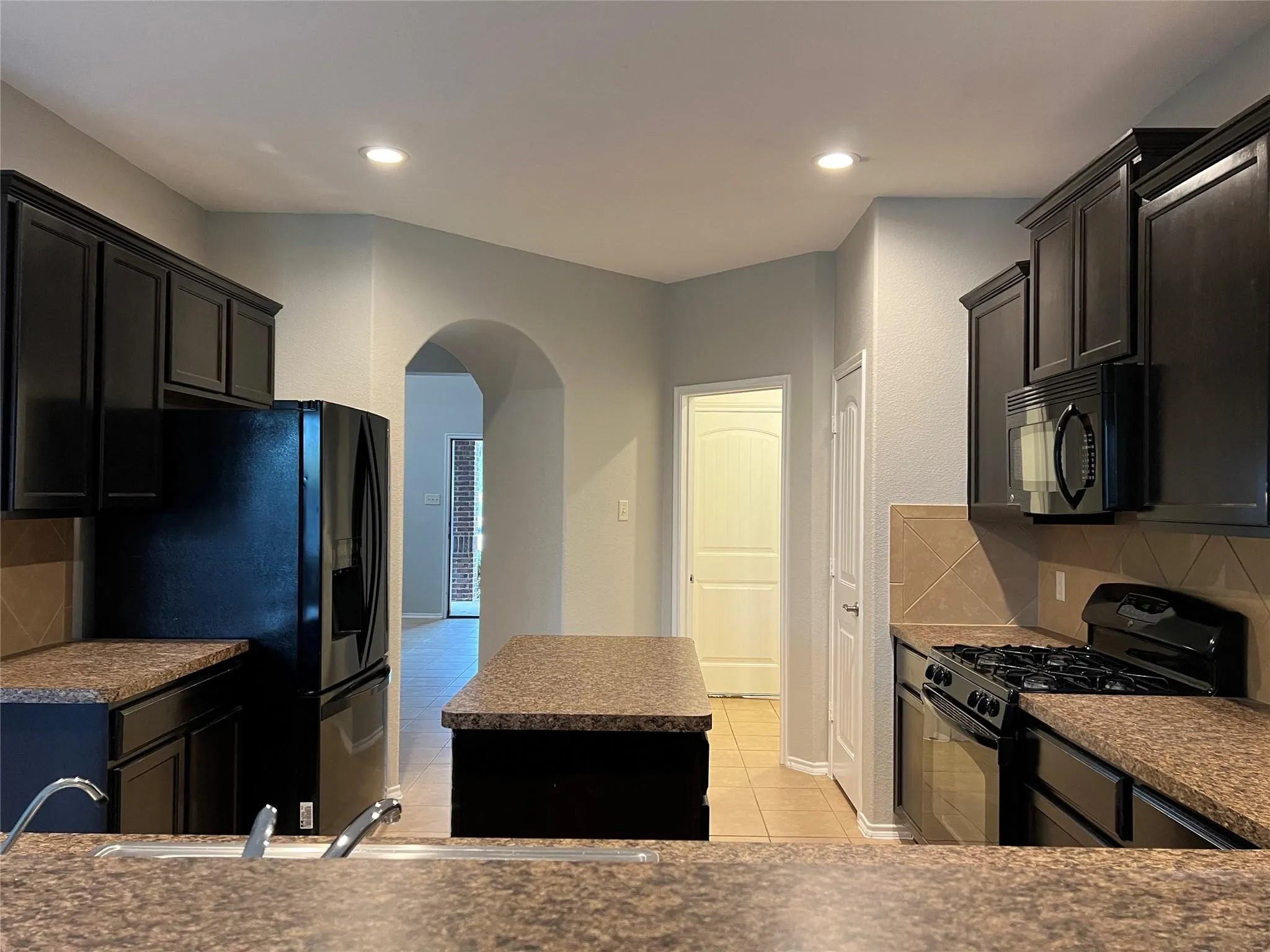 Single Family Residence For Rent in Collin County , 1115 Gaines Road, Melissa, Texas 75454, 4 Bedroom, 3 Bathroom, 2 Garage spaces, 2,928 Sqft, built in 2012, mls#21310979, Real Estate Agent in Melissa, Homes For Rent in Collin county, Homes For Rent in Melissa, Realtor in Melissa Texas, Real Estate Brokerage Independent Realty Texas, Luminita Cordes Realtor