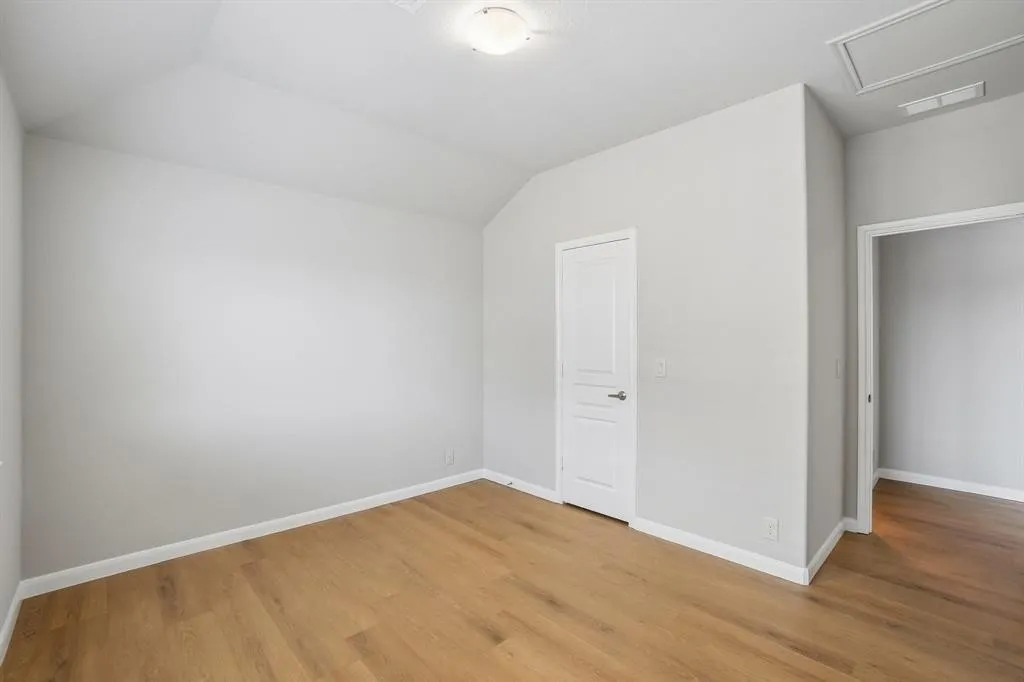 Single Family Residence For Rent in Kaufman County , 2012 Shawnee Trail, Heartland, Texas 75126, 4 Bedroom, 3 Bathroom, 2 Garage spaces, 2,341 Sqft, built in 2017, mls#21310982, Real Estate Agent in Heartland, Homes For Rent in Kaufman county, Homes For Rent in Heartland, Realtor in Heartland Texas, Real Estate Brokerage Independent Realty Texas, Luminita Cordes Realtor