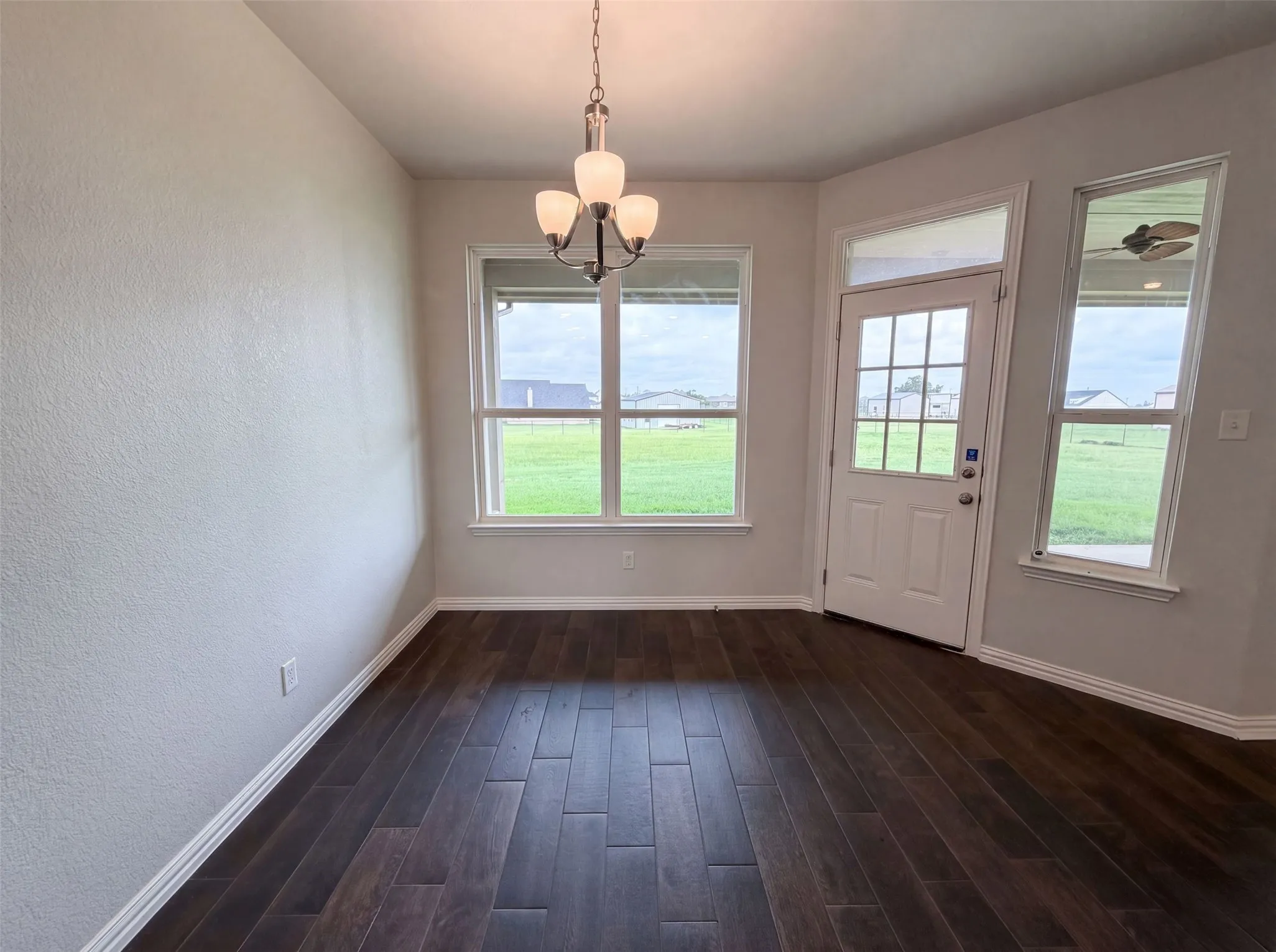 Single Family Residence For Sale in Wise County , 211 Spring Creek Circle, Paradise, Texas 76073, 4 Bedroom, 2 Bathroom, 2 Garage spaces, 2,426 Sqft, built in 2020, mls#21310983, Real Estate Agent in Paradise, Homes For Sale in Wise county, Homes For Sale in Paradise, Realtor in Paradise Texas, Real Estate Brokerage Independent Realty Texas, Luminita Cordes Realtor