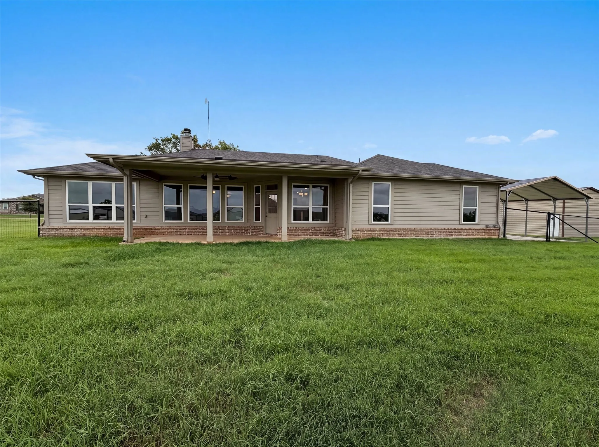Single Family Residence For Sale in Wise County , 211 Spring Creek Circle, Paradise, Texas 76073, 4 Bedroom, 2 Bathroom, 2 Garage spaces, 2,426 Sqft, built in 2020, mls#21310983, Real Estate Agent in Paradise, Homes For Sale in Wise county, Homes For Sale in Paradise, Realtor in Paradise Texas, Real Estate Brokerage Independent Realty Texas, Luminita Cordes Realtor