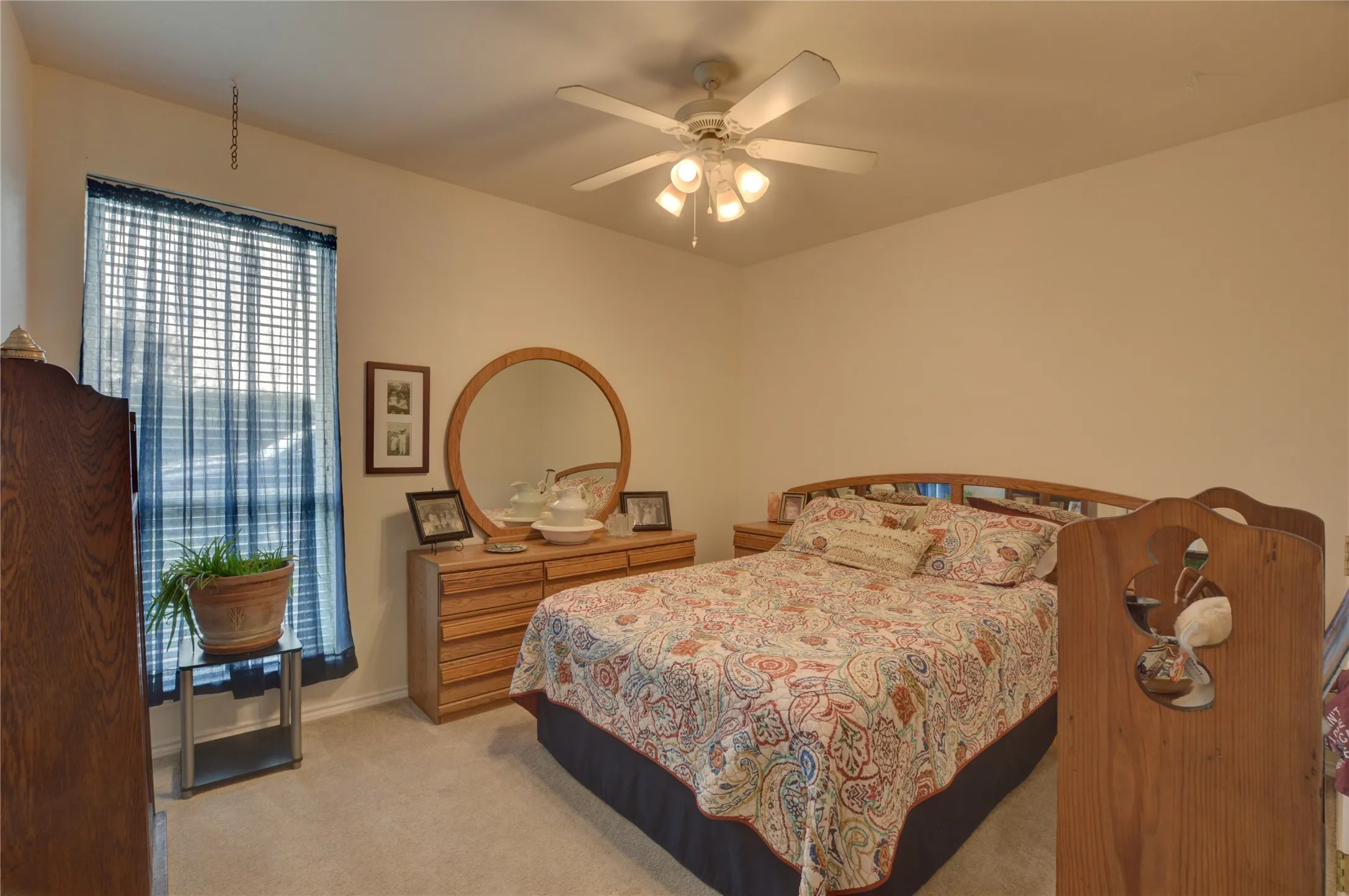 Single Family Residence For Sale in Parker County , 239 Palomino Court, Cresson, Texas 76035, 4 Bedroom, 3 Bathroom, 2 Garage spaces, 2,536 Sqft, built in 2001, mls#21308934, Real Estate Agent in Cresson, Homes For Sale in Parker county, Homes For Sale in Cresson, Realtor in Cresson Texas, Real Estate Brokerage Independent Realty Texas, Luminita Cordes Realtor