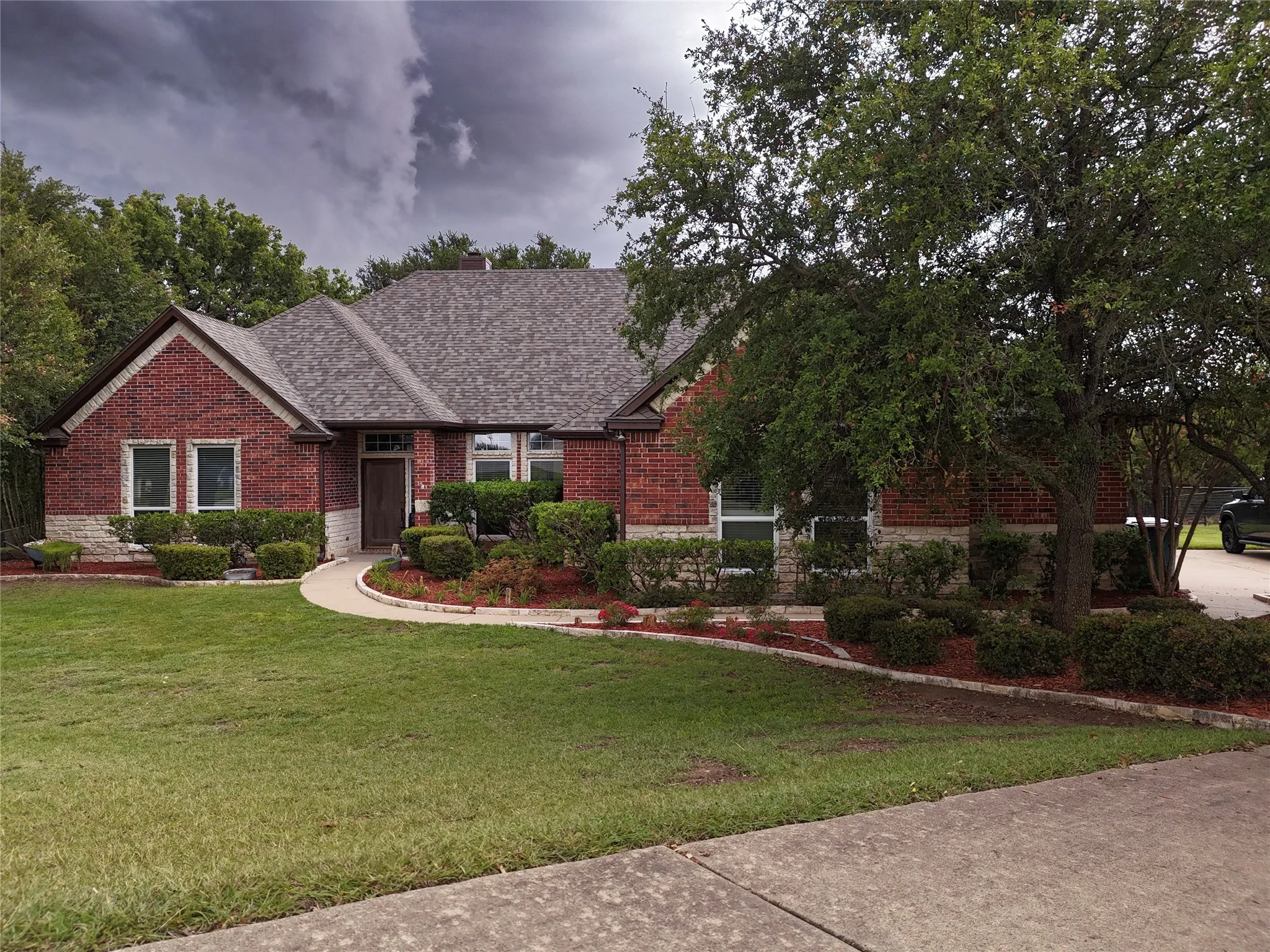 Single Family Residence For Sale in Parker County , 239 Palomino Court, Cresson, Texas 76035, 4 Bedroom, 3 Bathroom, 2 Garage spaces, 2,536 Sqft, built in 2001, mls#21308934, Real Estate Agent in Cresson, Homes For Sale in Parker county, Homes For Sale in Cresson, Realtor in Cresson Texas, Real Estate Brokerage Independent Realty Texas, Luminita Cordes Realtor