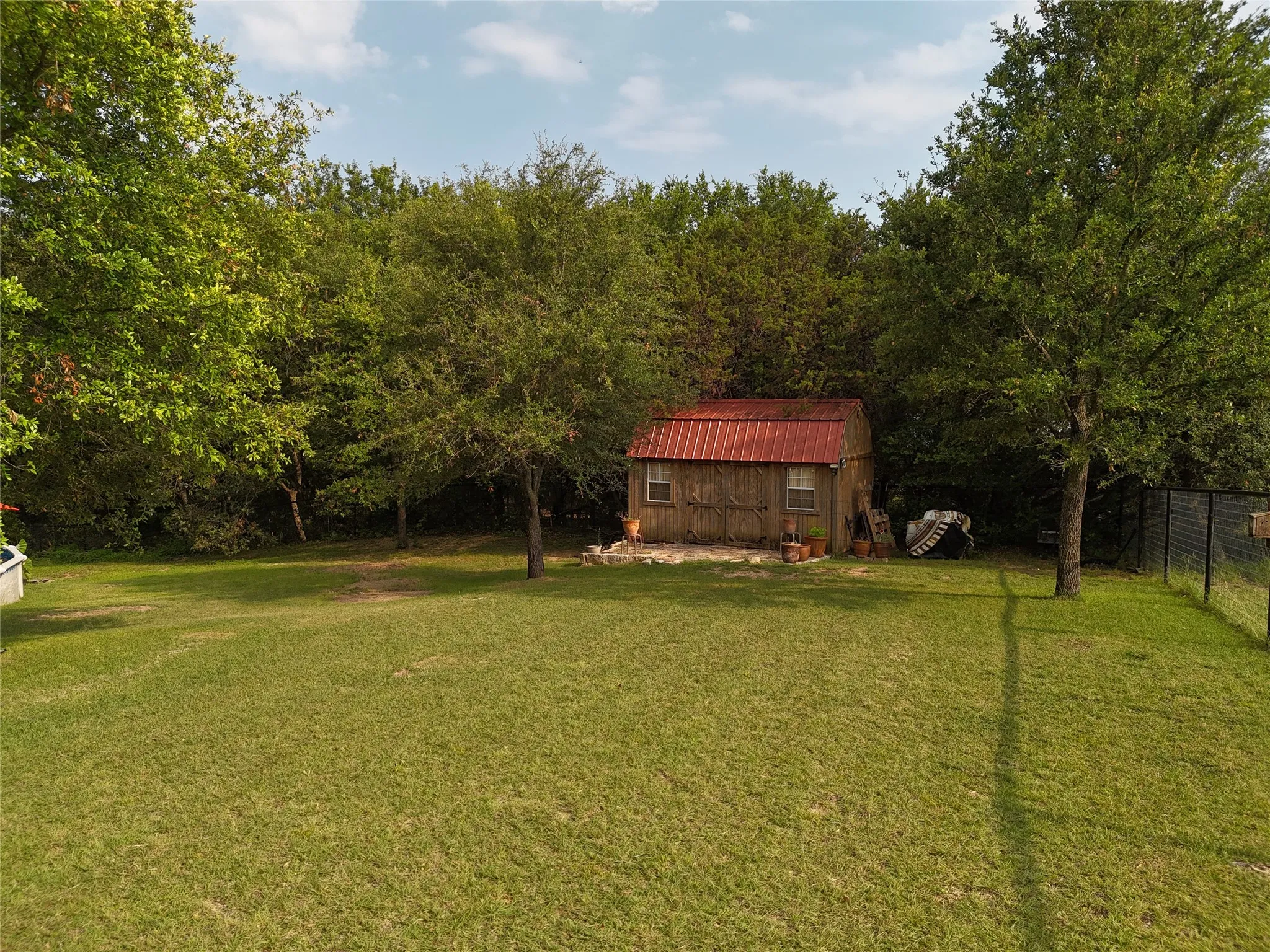 Single Family Residence For Sale in Parker County , 239 Palomino Court, Cresson, Texas 76035, 4 Bedroom, 3 Bathroom, 2 Garage spaces, 2,536 Sqft, built in 2001, mls#21308934, Real Estate Agent in Cresson, Homes For Sale in Parker county, Homes For Sale in Cresson, Realtor in Cresson Texas, Real Estate Brokerage Independent Realty Texas, Luminita Cordes Realtor