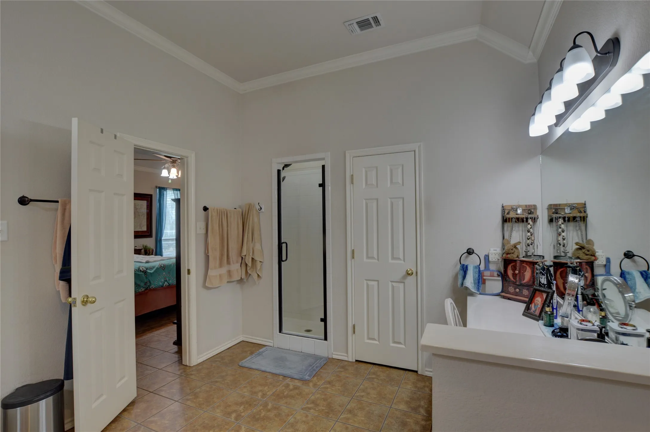Single Family Residence For Sale in Parker County , 239 Palomino Court, Cresson, Texas 76035, 4 Bedroom, 3 Bathroom, 2 Garage spaces, 2,536 Sqft, built in 2001, mls#21308934, Real Estate Agent in Cresson, Homes For Sale in Parker county, Homes For Sale in Cresson, Realtor in Cresson Texas, Real Estate Brokerage Independent Realty Texas, Luminita Cordes Realtor
