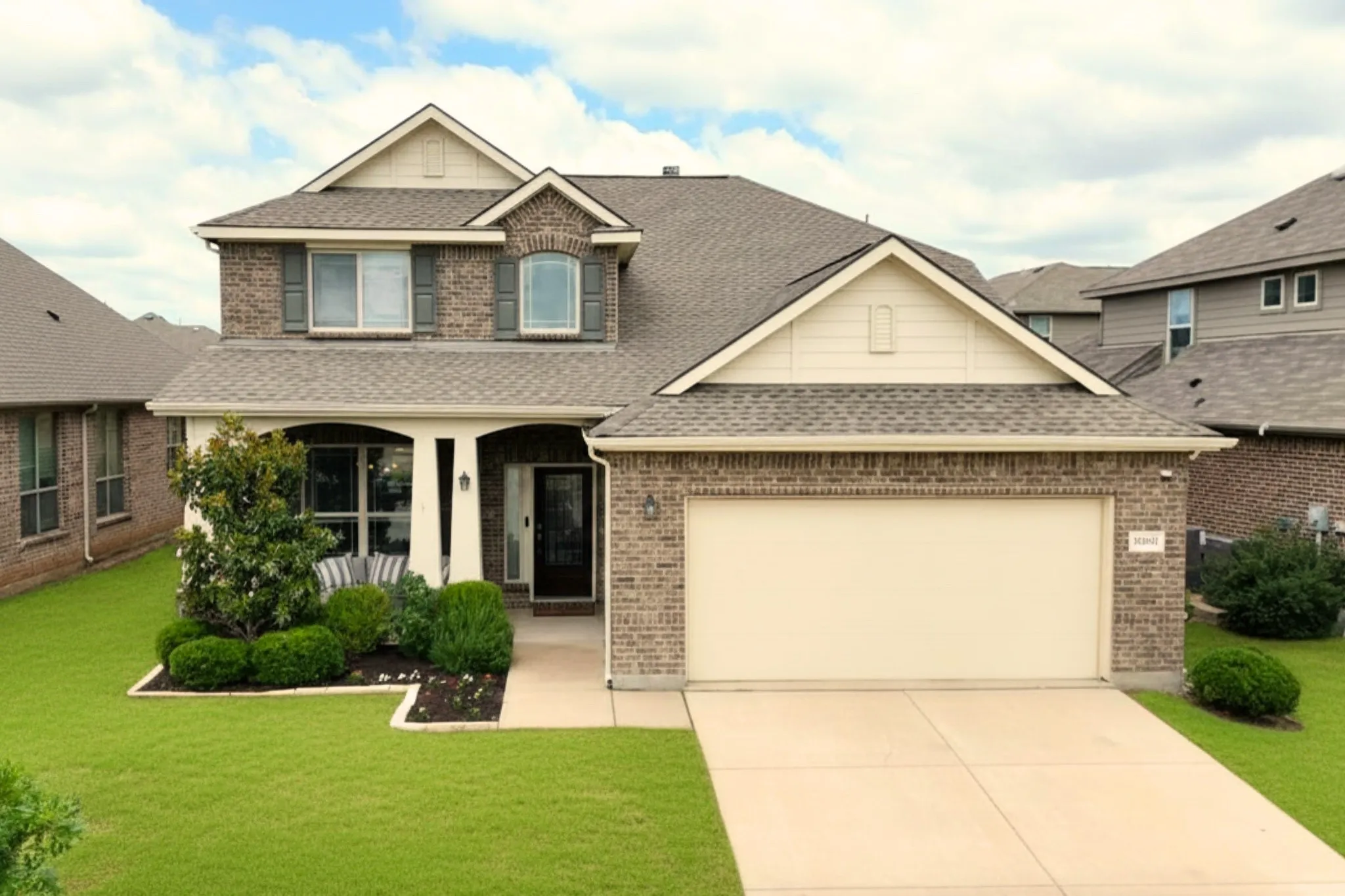 Single Family Residence For Sale in Denton County , 16501 Stillhouse Hollow Court, Prosper, Texas 75078, 4 Bedroom, 4 Bathroom, 2 Garage spaces, 2,704 Sqft, built in 2016, mls#21310958, Real Estate Agent in Prosper, Homes For Sale in Denton county, Homes For Sale in Prosper, Realtor in Prosper Texas, Real Estate Brokerage Independent Realty Texas, Luminita Cordes Realtor
