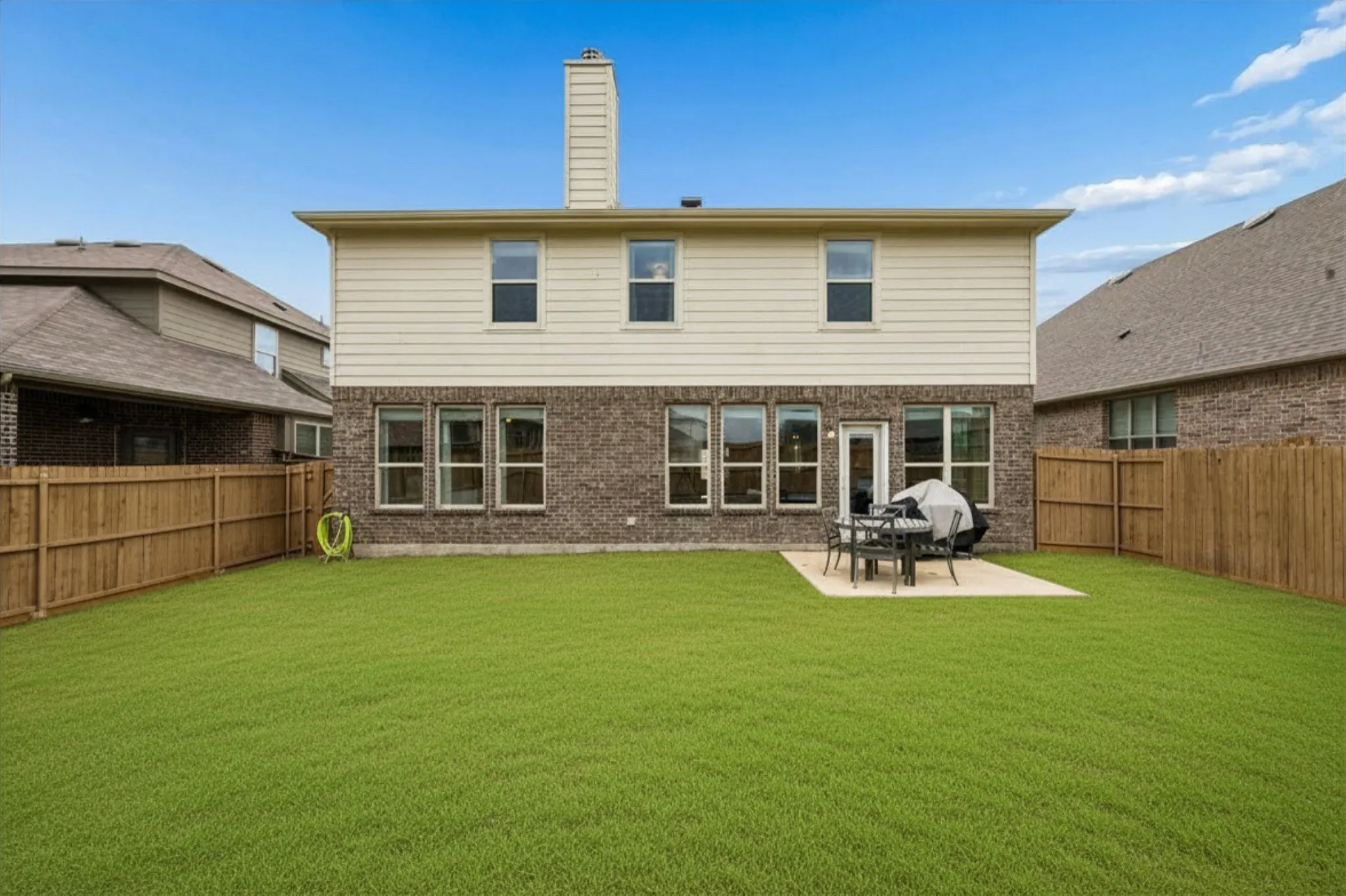 Single Family Residence For Sale in Denton County , 16501 Stillhouse Hollow Court, Prosper, Texas 75078, 4 Bedroom, 4 Bathroom, 2 Garage spaces, 2,704 Sqft, built in 2016, mls#21310958, Real Estate Agent in Prosper, Homes For Sale in Denton county, Homes For Sale in Prosper, Realtor in Prosper Texas, Real Estate Brokerage Independent Realty Texas, Luminita Cordes Realtor