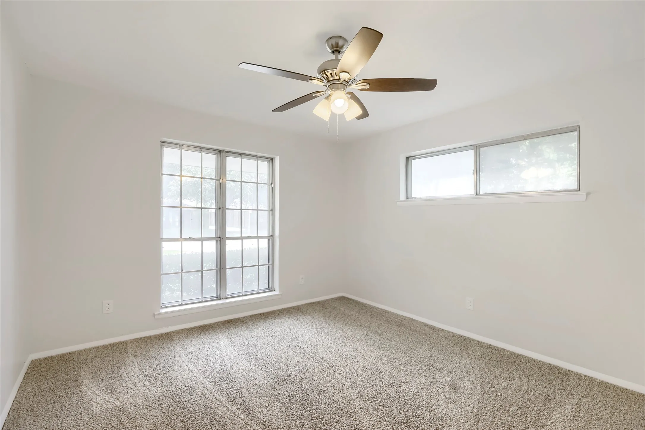 Single Family Residence For Sale in Dallas County , 3256 Chapel Downs Drive, Dallas, Texas 75229, 4 Bedroom, 3 Bathroom, 2 Garage spaces, 2,419 Sqft, built in 1962, mls#21207029, Real Estate Agent in Dallas, Homes For Sale in Dallas county, Homes For Sale in Dallas, Realtor in Dallas Texas, Real Estate Brokerage Independent Realty Texas, Luminita Cordes Realtor