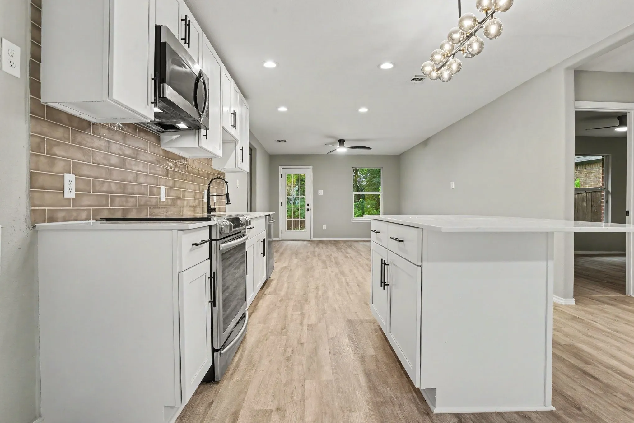 Single Family Residence For Sale in Dallas County , 4519 Yancy Street, Dallas, Texas 75216, 4 Bedroom, 2 Bathroom, 2 Garage spaces, 1,510 Sqft, built in 2019, mls#21311064, Real Estate Agent in Dallas, Homes For Sale in Dallas county, Homes For Sale in Dallas, Realtor in Dallas Texas, Real Estate Brokerage Independent Realty Texas, Luminita Cordes Realtor