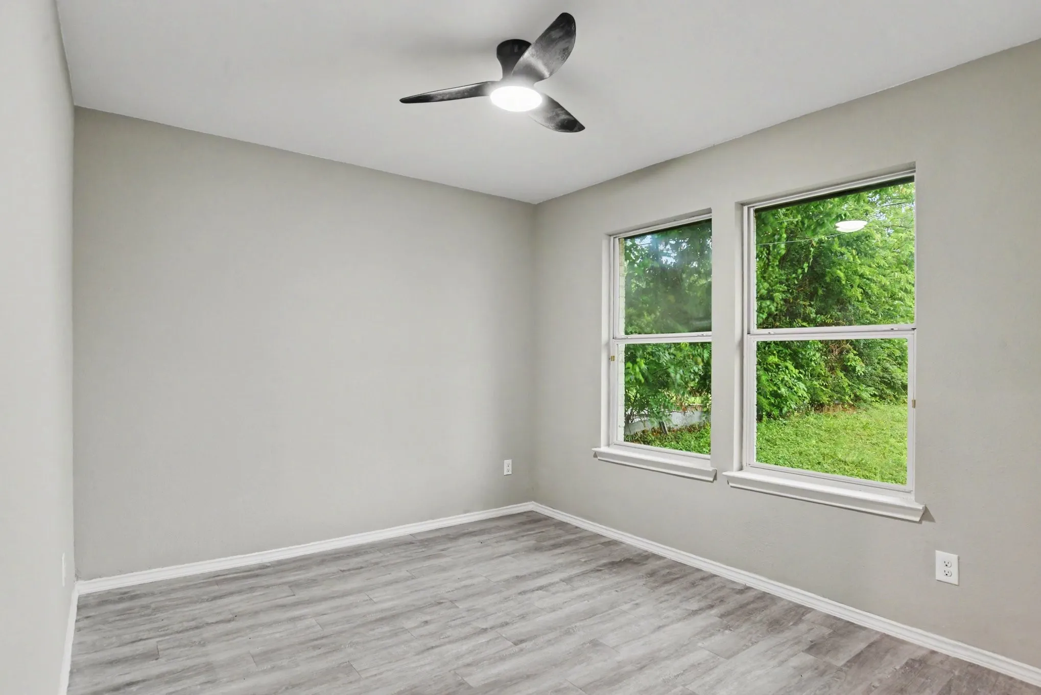 Single Family Residence For Sale in Dallas County , 4519 Yancy Street, Dallas, Texas 75216, 4 Bedroom, 2 Bathroom, 2 Garage spaces, 1,510 Sqft, built in 2019, mls#21311064, Real Estate Agent in Dallas, Homes For Sale in Dallas county, Homes For Sale in Dallas, Realtor in Dallas Texas, Real Estate Brokerage Independent Realty Texas, Luminita Cordes Realtor