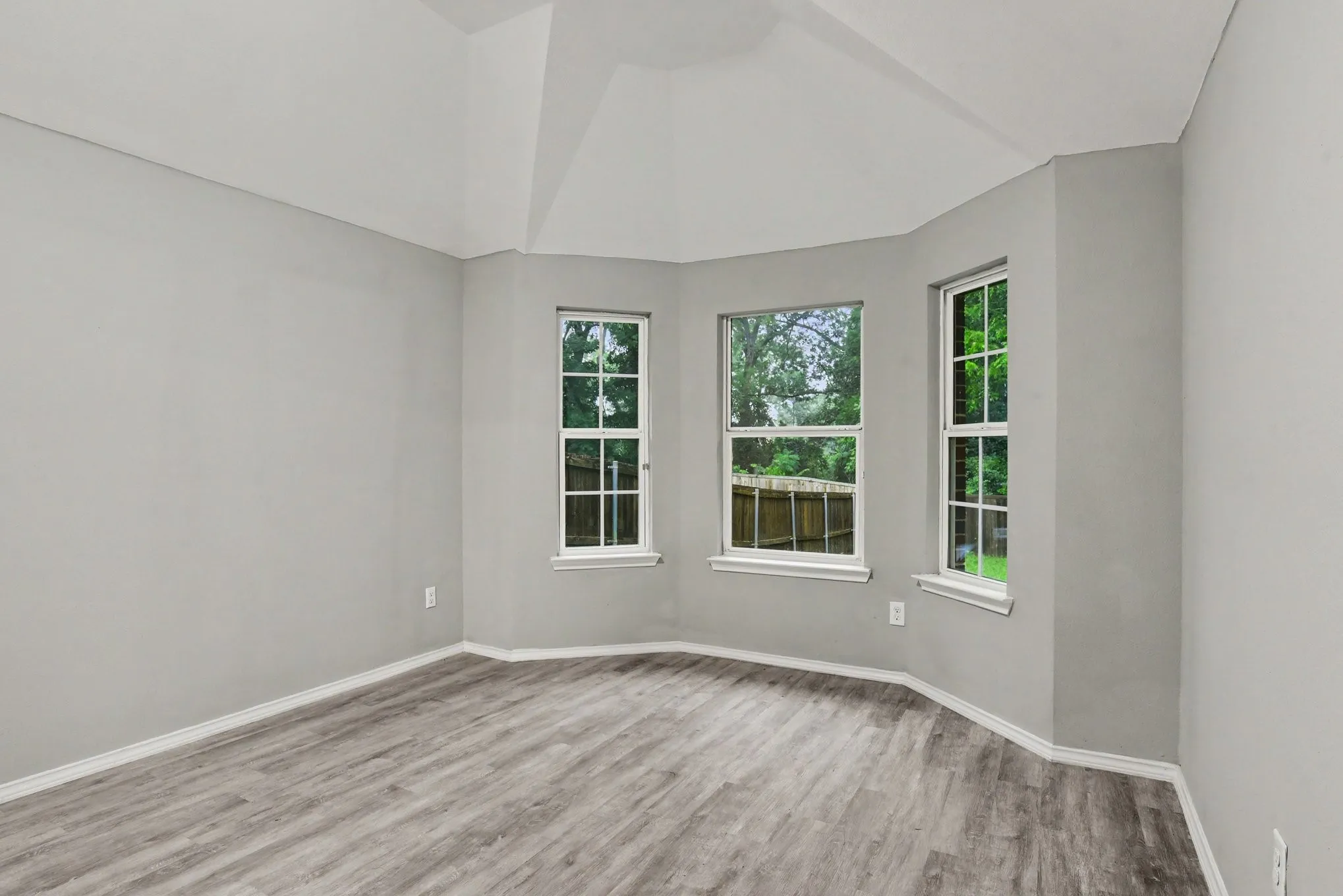 Single Family Residence For Sale in Dallas County , 4519 Yancy Street, Dallas, Texas 75216, 4 Bedroom, 2 Bathroom, 2 Garage spaces, 1,510 Sqft, built in 2019, mls#21311064, Real Estate Agent in Dallas, Homes For Sale in Dallas county, Homes For Sale in Dallas, Realtor in Dallas Texas, Real Estate Brokerage Independent Realty Texas, Luminita Cordes Realtor