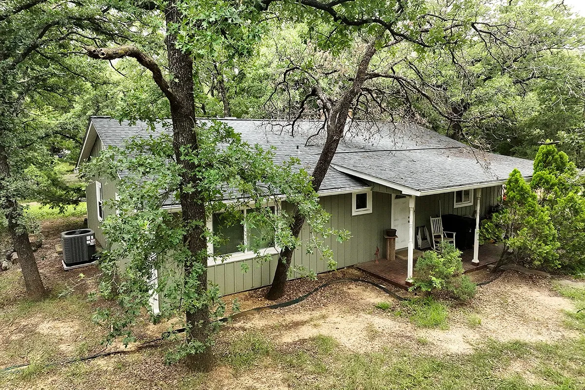 Single Family Residence For Sale in Tarrant County , 8701 Clay Hibbins Road, Keller, Texas 76248, 2 Bedroom, 2 Bathroom, Garage spaces, 1,400 Sqft, built in 1975, mls#21311092, Real Estate Agent in Keller, Homes For Sale in Tarrant county, Homes For Sale in Keller, Realtor in Keller Texas, Real Estate Brokerage Independent Realty Texas, Luminita Cordes Realtor