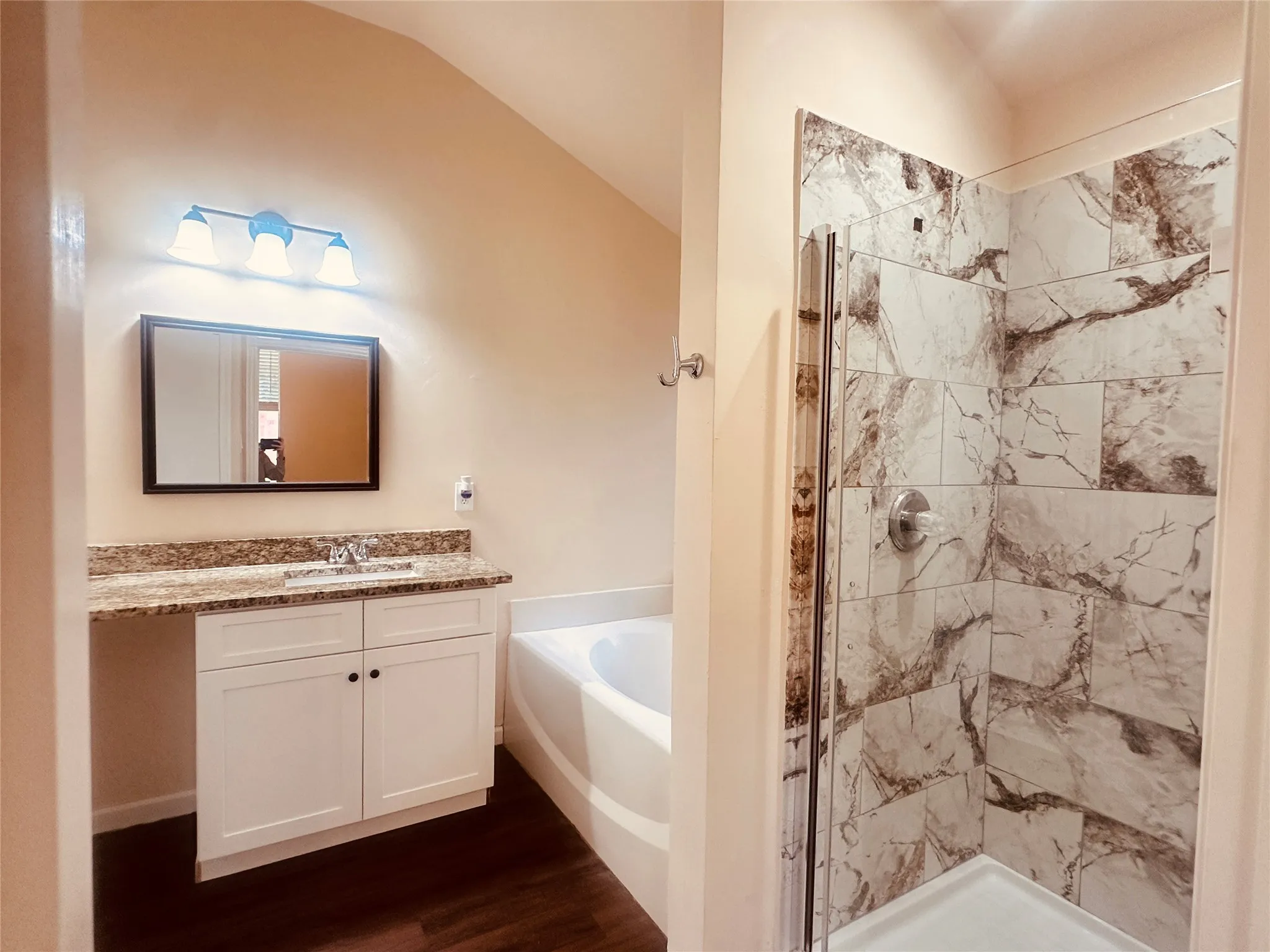 Single Family Residence For Rent in Denton County , 1029 Port Mansfield Drive, Little Elm, Texas 75068, 4 Bedroom, 2 Bathroom, 2 Garage spaces, 1,729 Sqft, built in 2001, mls#21310180, Real Estate Agent in Little Elm, Homes For Rent in Denton county, Homes For Rent in Little Elm, Realtor in Little Elm Texas, Real Estate Brokerage Independent Realty Texas, Luminita Cordes Realtor