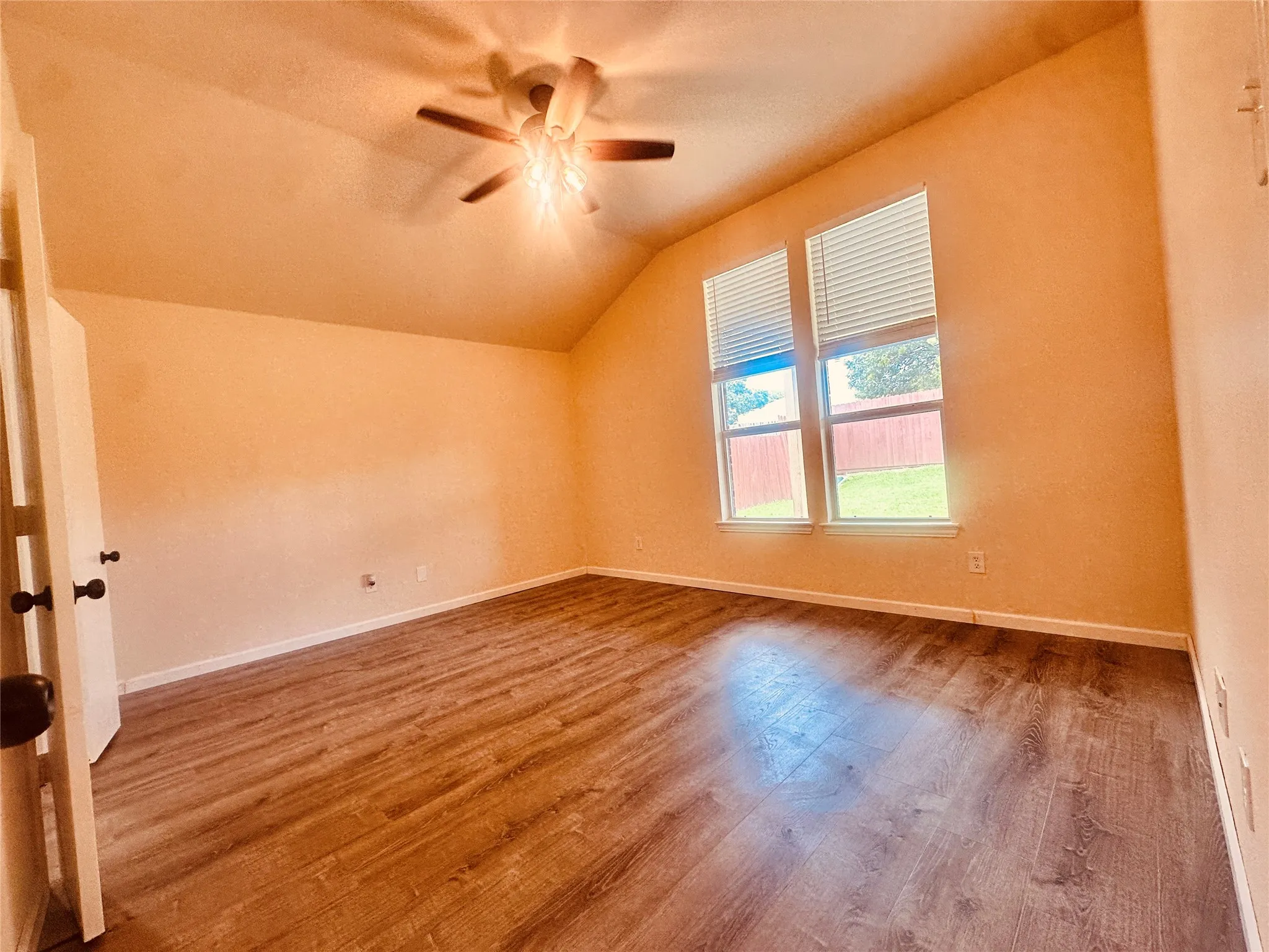 Single Family Residence For Rent in Denton County , 1029 Port Mansfield Drive, Little Elm, Texas 75068, 4 Bedroom, 2 Bathroom, 2 Garage spaces, 1,729 Sqft, built in 2001, mls#21310180, Real Estate Agent in Little Elm, Homes For Rent in Denton county, Homes For Rent in Little Elm, Realtor in Little Elm Texas, Real Estate Brokerage Independent Realty Texas, Luminita Cordes Realtor