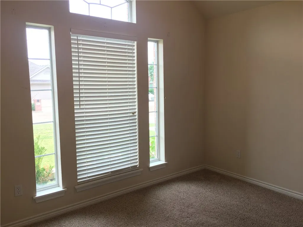 Single Family Residence For Rent in Taylor County , 2218 Old Ironsides Road, Abilene, Texas 79601, 3 Bedroom, 2 Bathroom, 1 Garage spaces, 1,561 Sqft, built in 2004, mls#21311108, Real Estate Agent in Abilene, Homes For Rent in Taylor county, Homes For Rent in Abilene, Realtor in Abilene Texas, Real Estate Brokerage Independent Realty Texas, Luminita Cordes Realtor