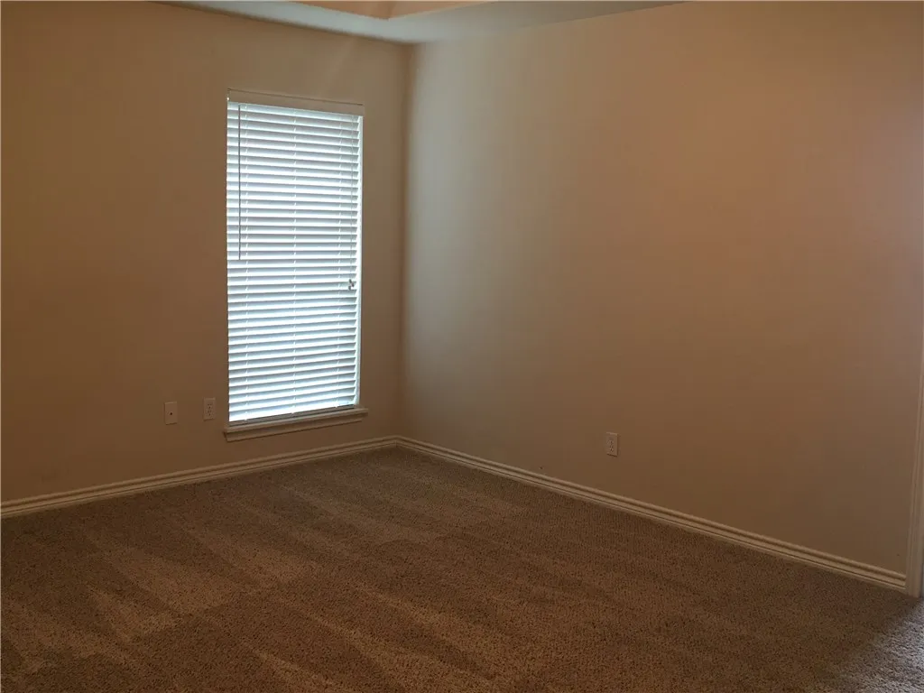 Single Family Residence For Rent in Taylor County , 2218 Old Ironsides Road, Abilene, Texas 79601, 3 Bedroom, 2 Bathroom, 1 Garage spaces, 1,561 Sqft, built in 2004, mls#21311108, Real Estate Agent in Abilene, Homes For Rent in Taylor county, Homes For Rent in Abilene, Realtor in Abilene Texas, Real Estate Brokerage Independent Realty Texas, Luminita Cordes Realtor
