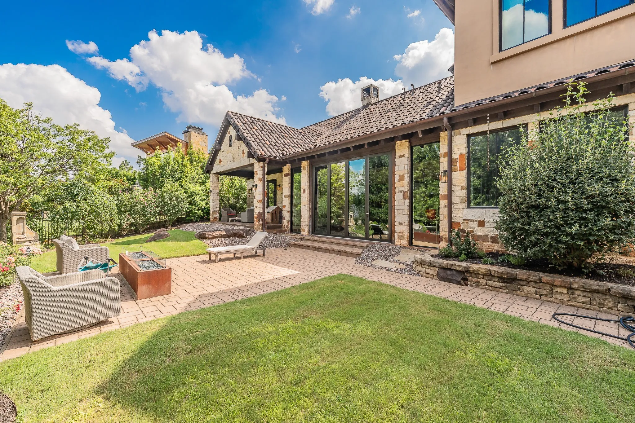 Single Family Residence For Rent in Tarrant County , 1413 Post Oak Place, Westlake, Texas 76262, 4 Bedrooms, 6 Bathrooms, 4 Garage spaces, 5,281 Sqft, built in 2016, Price $17,000, mls#21295570, Real Estate Agent in Westlake, Homes For Rent in Tarrant county, Homes For Rent in Westlake, Realtor in Westlake Texas, Real Estate Brokerage Independent Realty Texas, Luminita Cordes Realtor