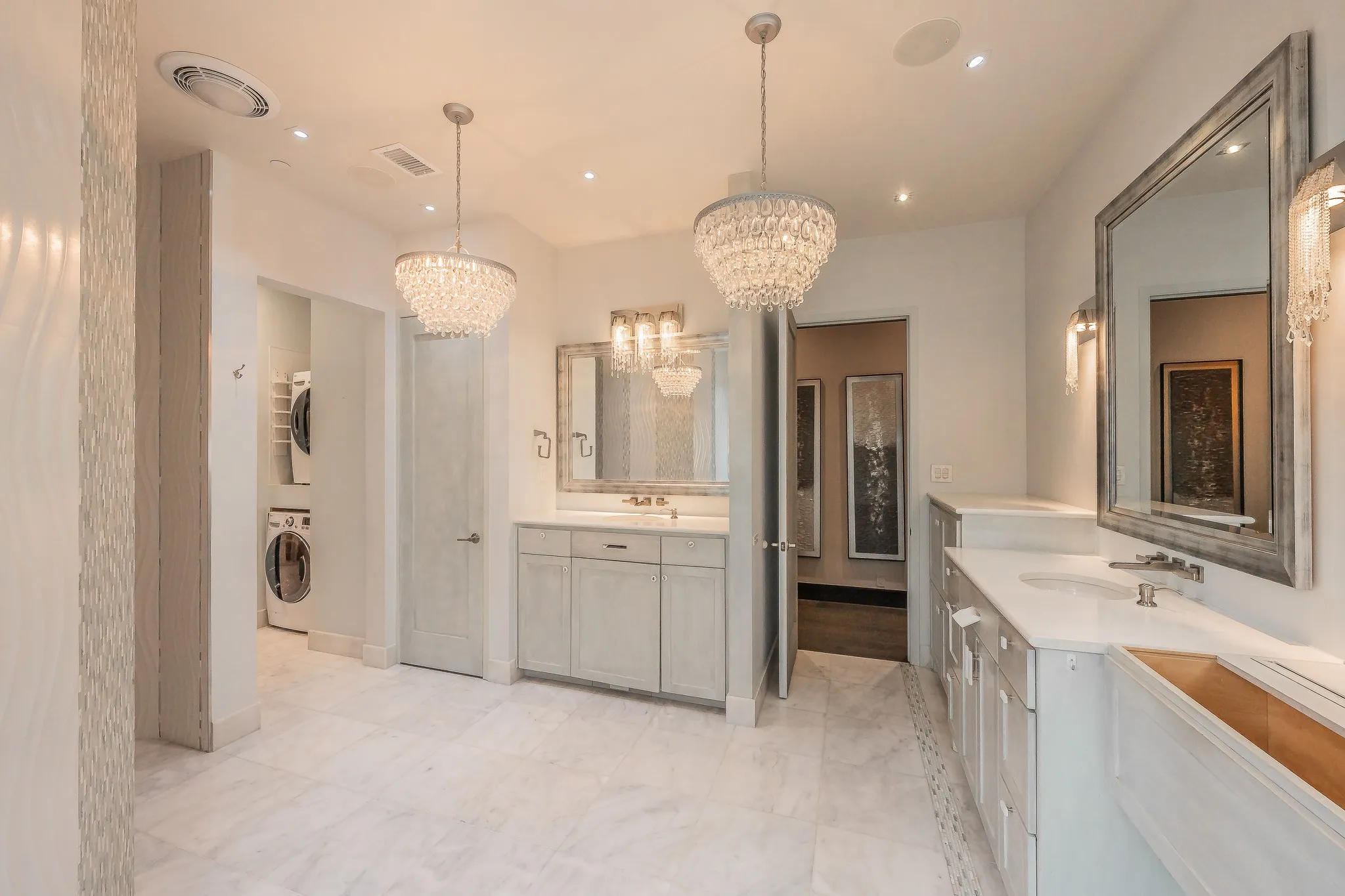 Single Family Residence For Rent in Tarrant County , 1413 Post Oak Place, Westlake, Texas 76262, 4 Bedrooms, 6 Bathrooms, 4 Garage spaces, 5,281 Sqft, built in 2016, Price $17,000, mls#21295570, Real Estate Agent in Westlake, Homes For Rent in Tarrant county, Homes For Rent in Westlake, Realtor in Westlake Texas, Real Estate Brokerage Independent Realty Texas, Luminita Cordes Realtor