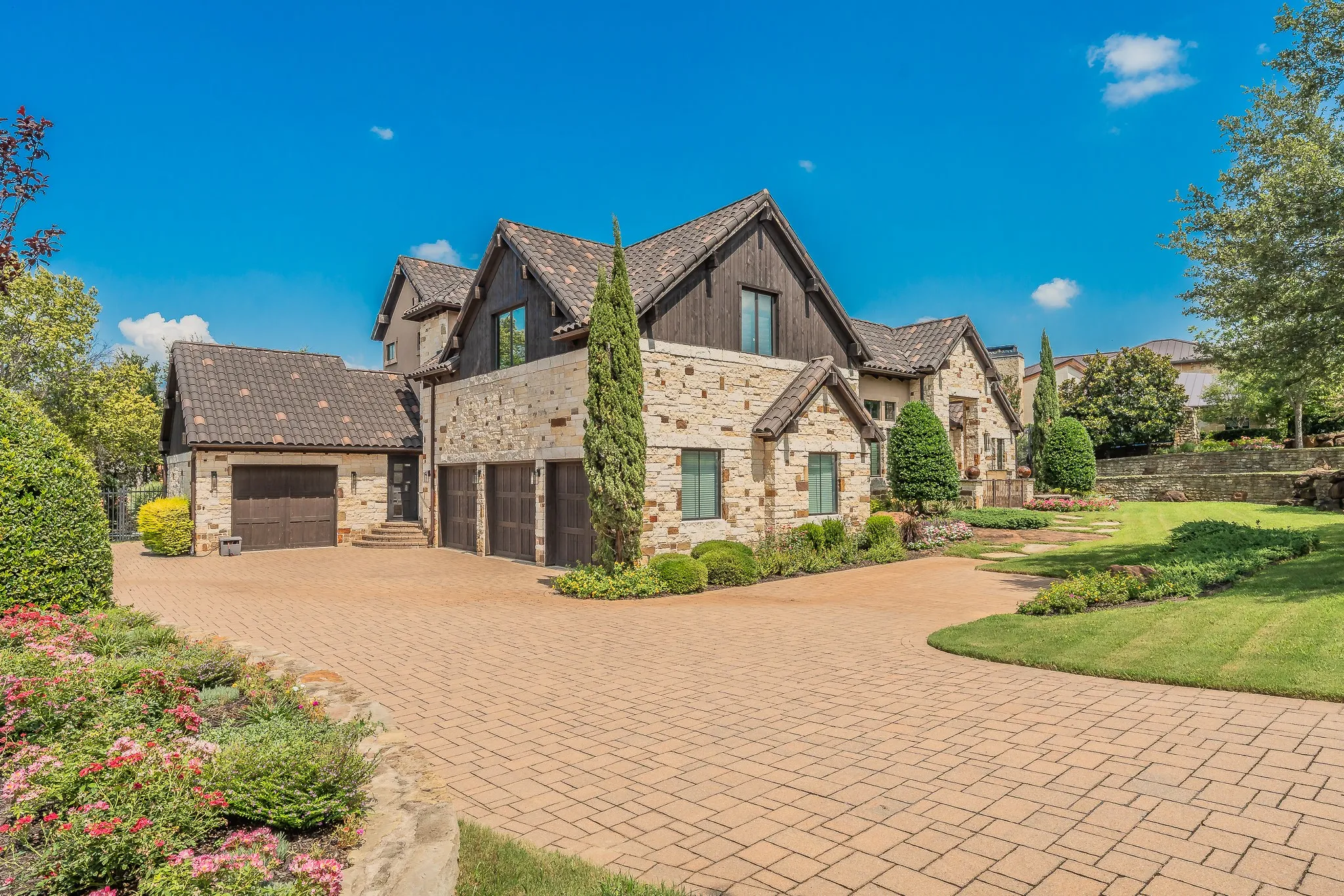 Single Family Residence For Rent in Tarrant County , 1413 Post Oak Place, Westlake, Texas 76262, 4 Bedrooms, 6 Bathrooms, 4 Garage spaces, 5,281 Sqft, built in 2016, Price $17,000, mls#21295570, Real Estate Agent in Westlake, Homes For Rent in Tarrant county, Homes For Rent in Westlake, Realtor in Westlake Texas, Real Estate Brokerage Independent Realty Texas, Luminita Cordes Realtor