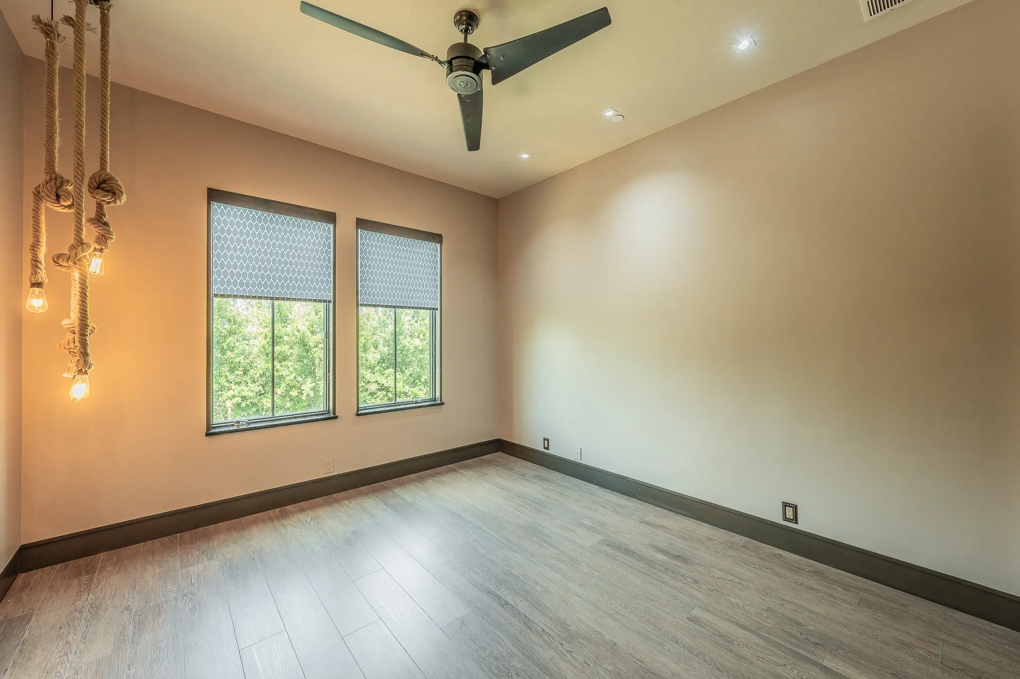 Single Family Residence For Rent in Tarrant County , 1413 Post Oak Place, Westlake, Texas 76262, 4 Bedrooms, 6 Bathrooms, 4 Garage spaces, 5,281 Sqft, built in 2016, Price $17,000, mls#21295570, Real Estate Agent in Westlake, Homes For Rent in Tarrant county, Homes For Rent in Westlake, Realtor in Westlake Texas, Real Estate Brokerage Independent Realty Texas, Luminita Cordes Realtor