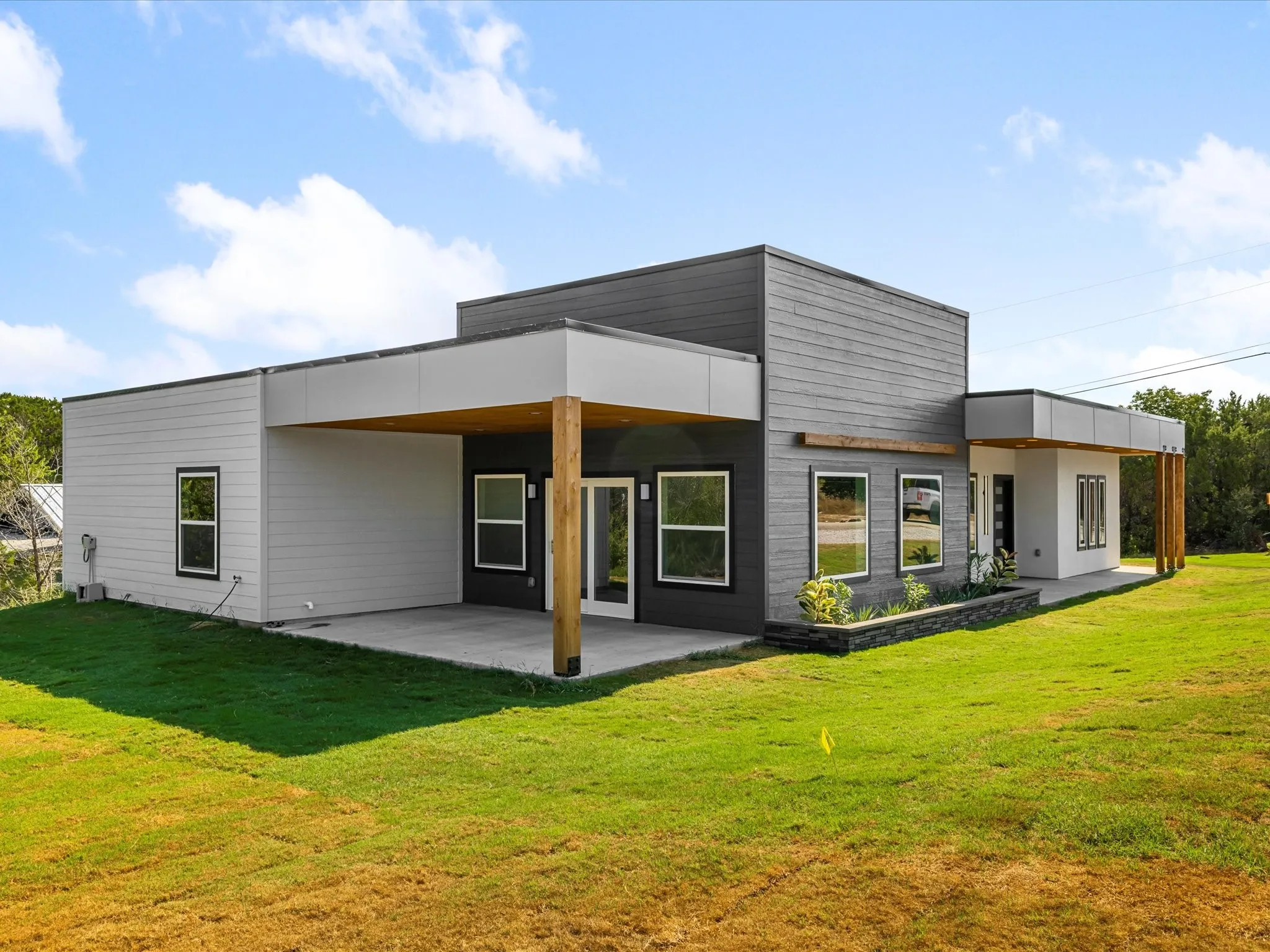 Single Family Residence For Sale in Hood County , 3501 Sleepy Water Road, Granbury, Texas 76048, 3 Bedroom, 3 Bathroom, 2 Garage spaces, 2,193 Sqft, built in 2025, mls#21311096, Real Estate Agent in Granbury, Homes For Sale in Hood county, Homes For Sale in Granbury, Realtor in Granbury Texas, Real Estate Brokerage Independent Realty Texas, Luminita Cordes Realtor