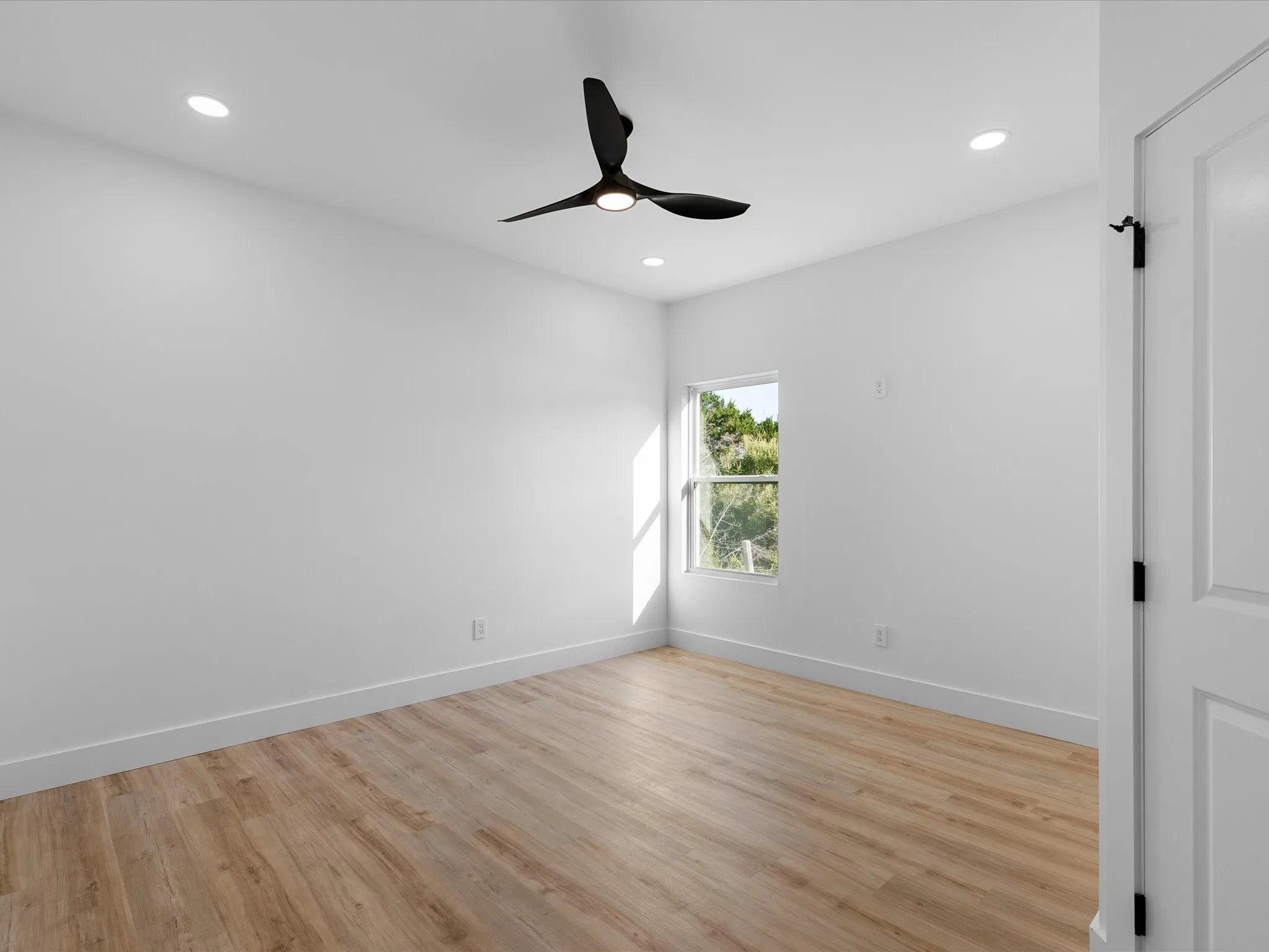 Single Family Residence For Sale in Hood County , 3501 Sleepy Water Road, Granbury, Texas 76048, 3 Bedroom, 3 Bathroom, 2 Garage spaces, 2,193 Sqft, built in 2025, mls#21311096, Real Estate Agent in Granbury, Homes For Sale in Hood county, Homes For Sale in Granbury, Realtor in Granbury Texas, Real Estate Brokerage Independent Realty Texas, Luminita Cordes Realtor