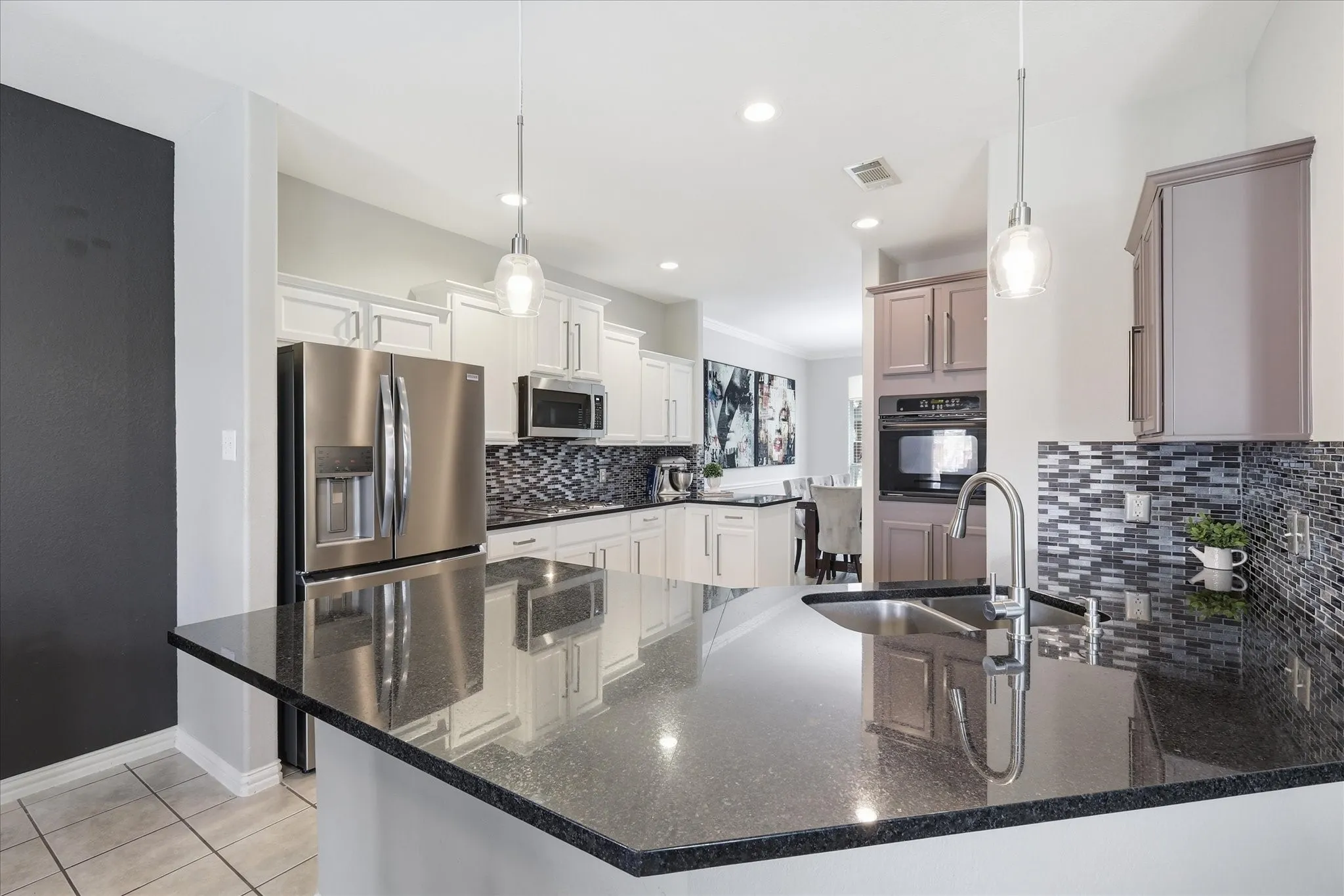 Single Family Residence For Sale in Denton County , 851 Branch Crossing, Lantana, Texas 76226, 4 Bedroom, 3 Bathroom, 2 Garage spaces, 3,015 Sqft, built in 2004, mls#21292728, Real Estate Agent in Lantana, Homes For Sale in Denton county, Homes For Sale in Lantana, Realtor in Lantana Texas, Real Estate Brokerage Independent Realty Texas, Luminita Cordes Realtor
