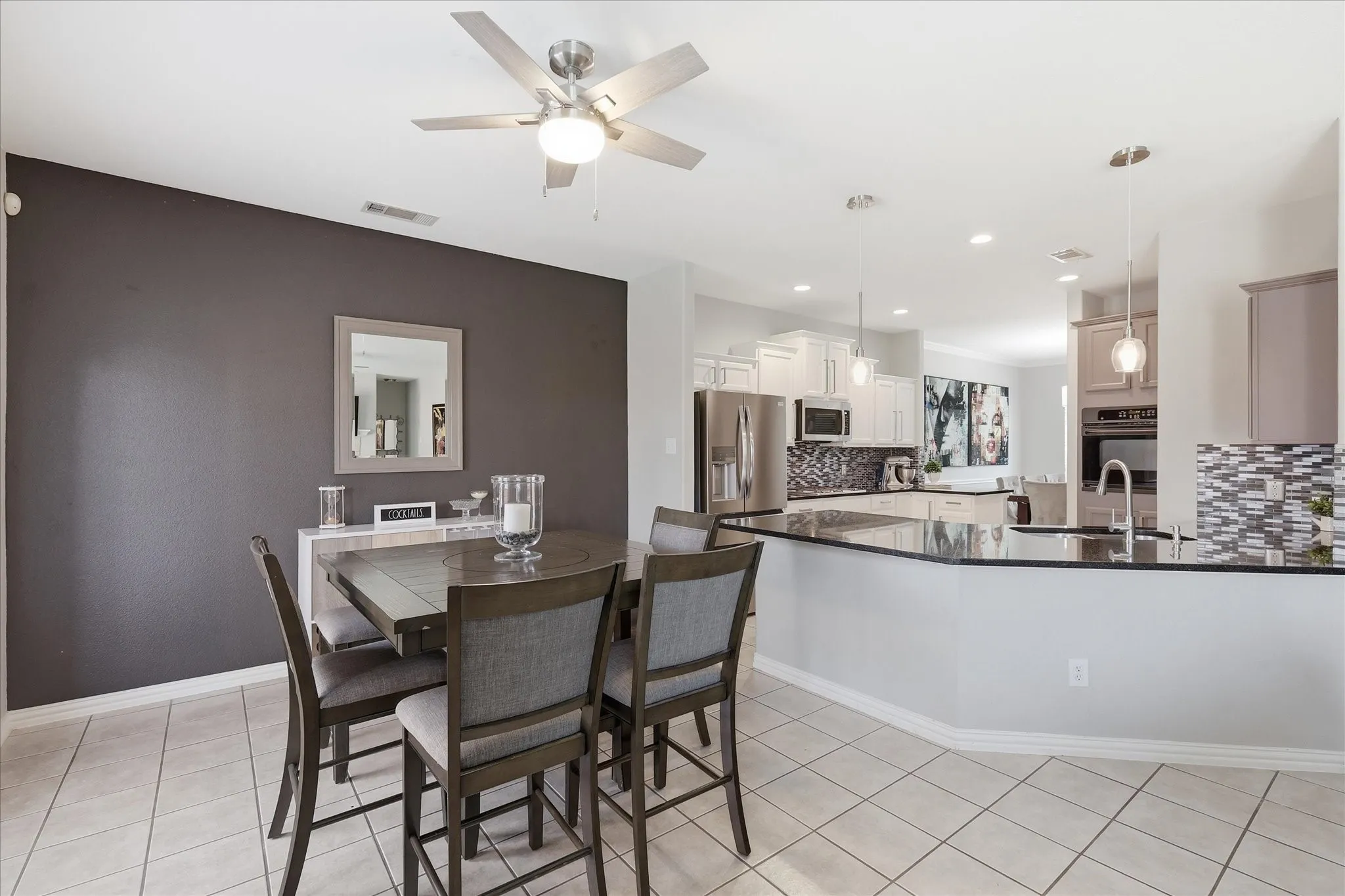 Single Family Residence For Sale in Denton County , 851 Branch Crossing, Lantana, Texas 76226, 4 Bedroom, 3 Bathroom, 2 Garage spaces, 3,015 Sqft, built in 2004, mls#21292728, Real Estate Agent in Lantana, Homes For Sale in Denton county, Homes For Sale in Lantana, Realtor in Lantana Texas, Real Estate Brokerage Independent Realty Texas, Luminita Cordes Realtor