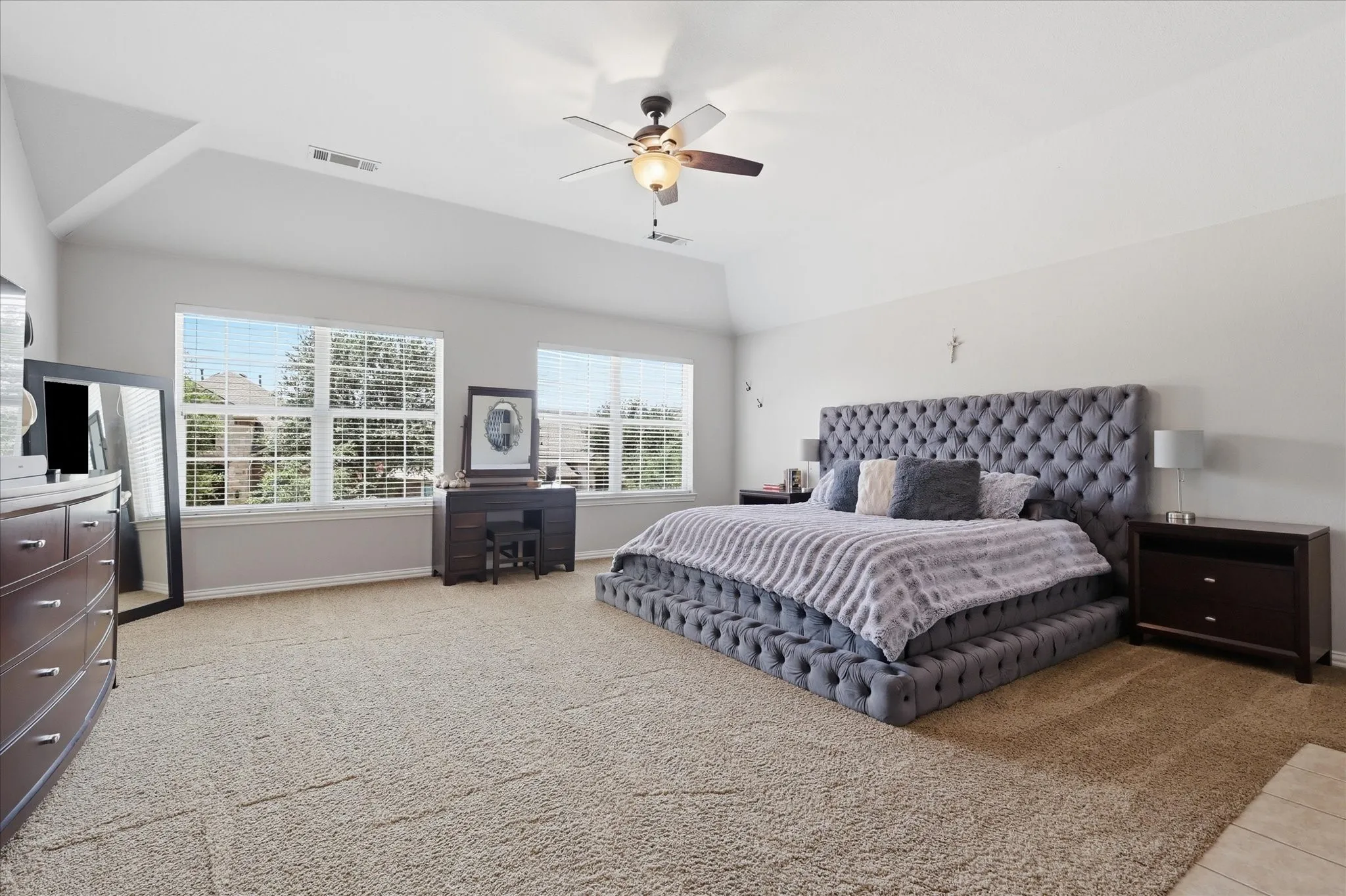 Single Family Residence For Sale in Denton County , 851 Branch Crossing, Lantana, Texas 76226, 4 Bedroom, 3 Bathroom, 2 Garage spaces, 3,015 Sqft, built in 2004, mls#21292728, Real Estate Agent in Lantana, Homes For Sale in Denton county, Homes For Sale in Lantana, Realtor in Lantana Texas, Real Estate Brokerage Independent Realty Texas, Luminita Cordes Realtor