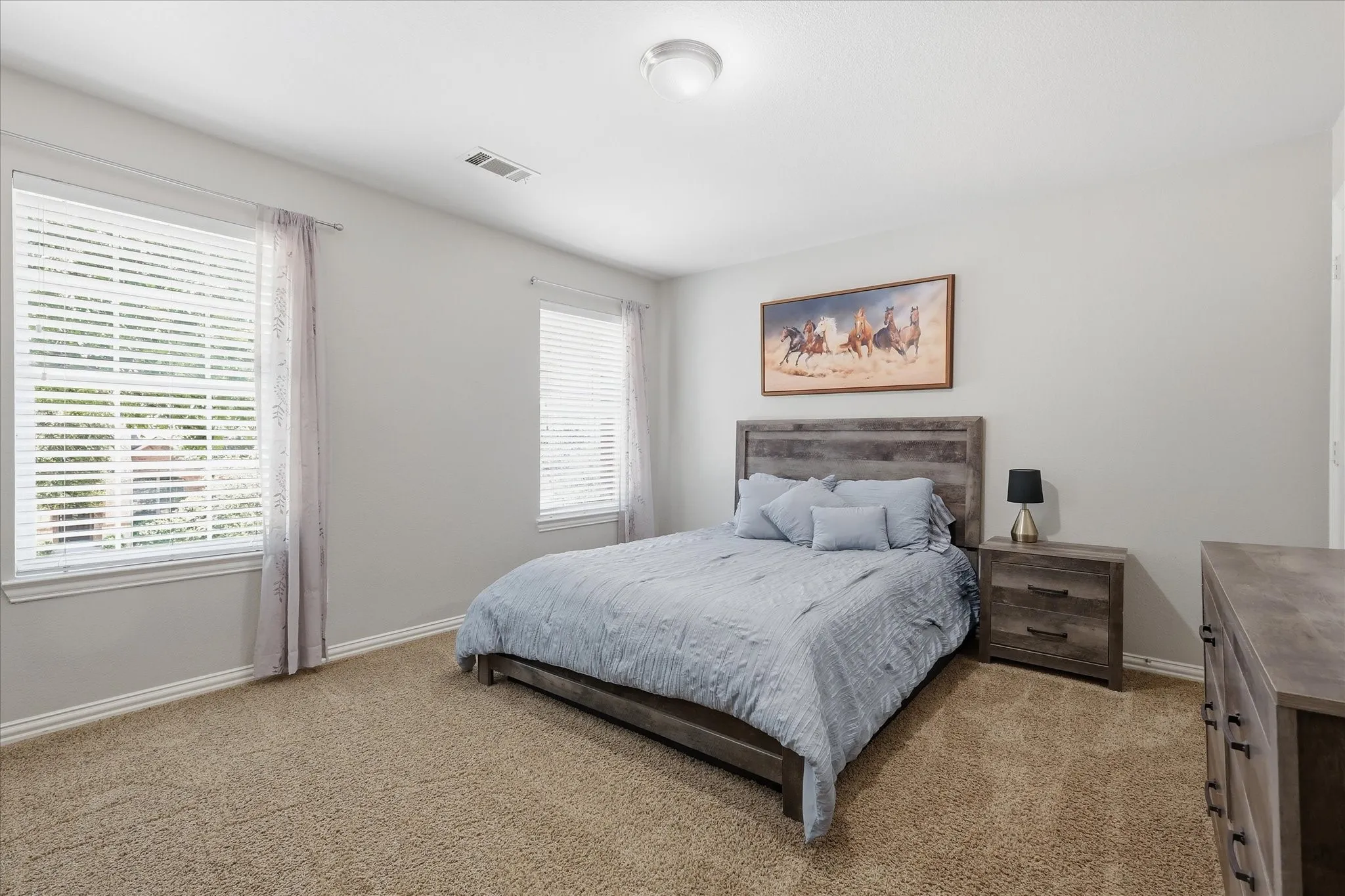 Single Family Residence For Sale in Denton County , 851 Branch Crossing, Lantana, Texas 76226, 4 Bedroom, 3 Bathroom, 2 Garage spaces, 3,015 Sqft, built in 2004, mls#21292728, Real Estate Agent in Lantana, Homes For Sale in Denton county, Homes For Sale in Lantana, Realtor in Lantana Texas, Real Estate Brokerage Independent Realty Texas, Luminita Cordes Realtor