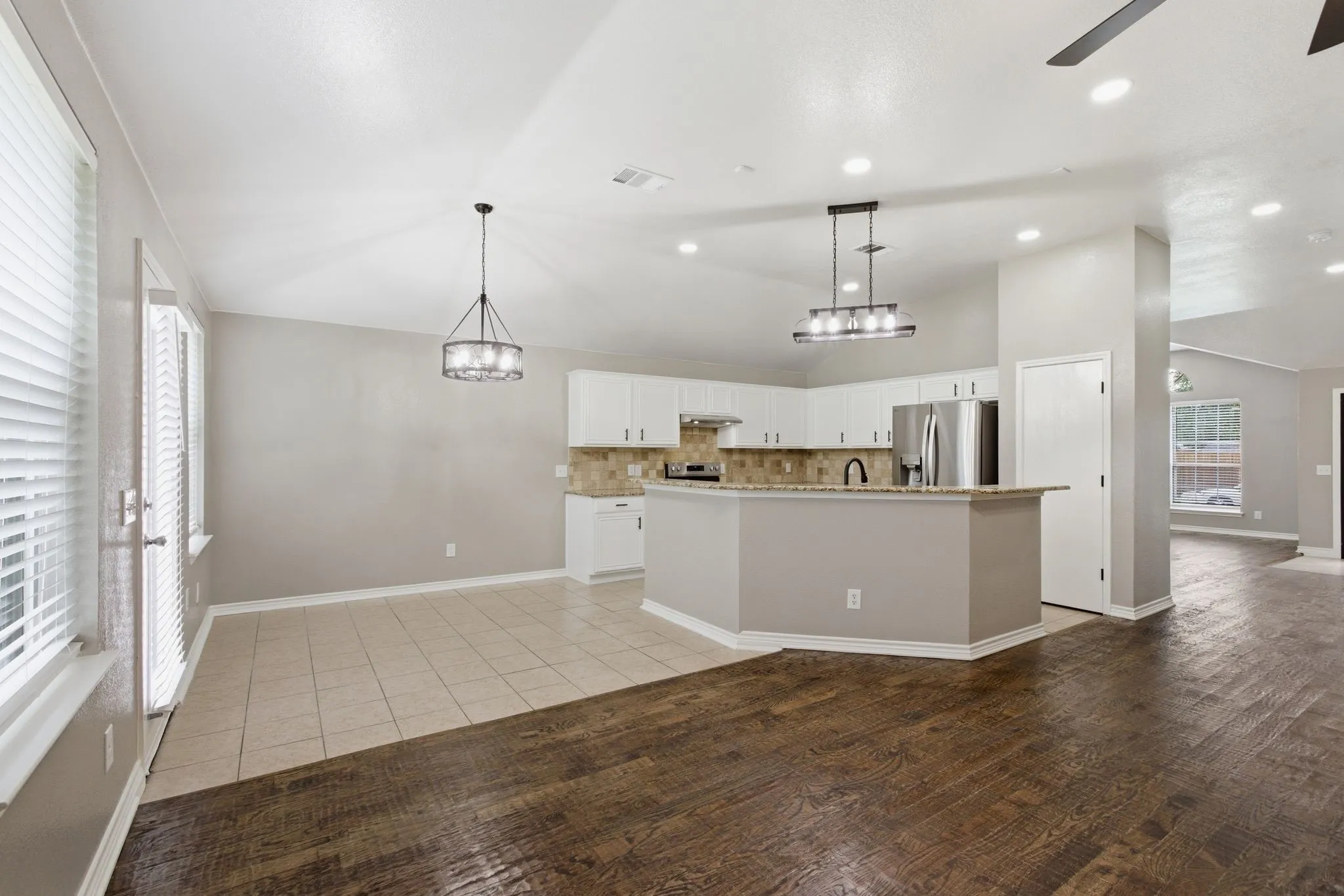 Single Family Residence For Rent in Collin County , 1006 Lake Dallas Drive, Wylie, Texas 75098, 4 Bedroom, 2 Bathroom, 2 Garage spaces, 2,028 Sqft, built in 2000, mls#21311115, Real Estate Agent in Wylie, Homes For Rent in Collin county, Homes For Rent in Wylie, Realtor in Wylie Texas, Real Estate Brokerage Independent Realty Texas, Luminita Cordes Realtor