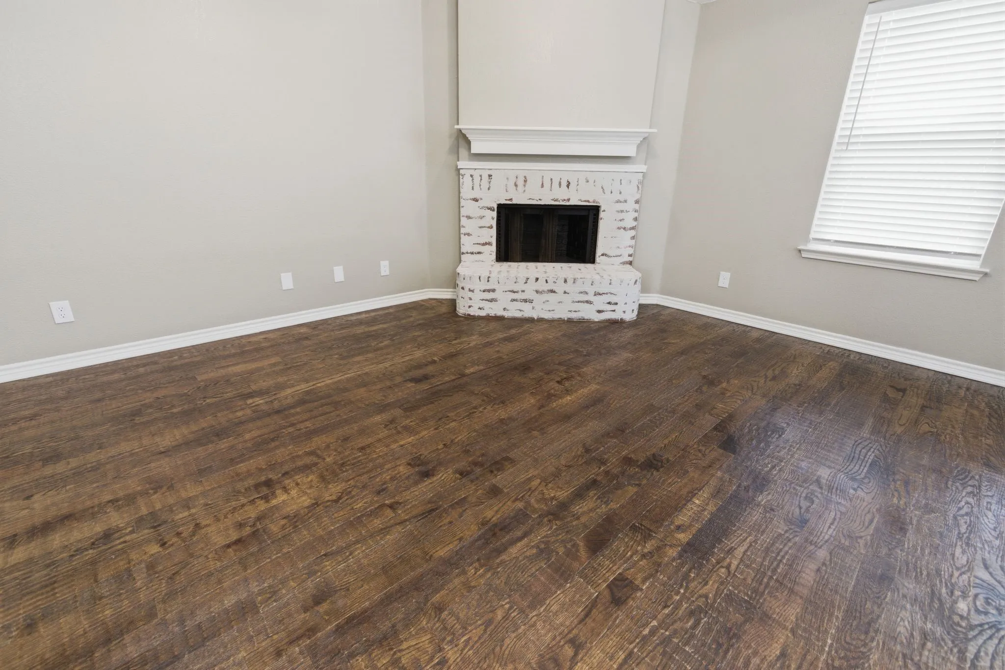 Single Family Residence For Rent in Collin County , 1006 Lake Dallas Drive, Wylie, Texas 75098, 4 Bedroom, 2 Bathroom, 2 Garage spaces, 2,028 Sqft, built in 2000, mls#21311115, Real Estate Agent in Wylie, Homes For Rent in Collin county, Homes For Rent in Wylie, Realtor in Wylie Texas, Real Estate Brokerage Independent Realty Texas, Luminita Cordes Realtor