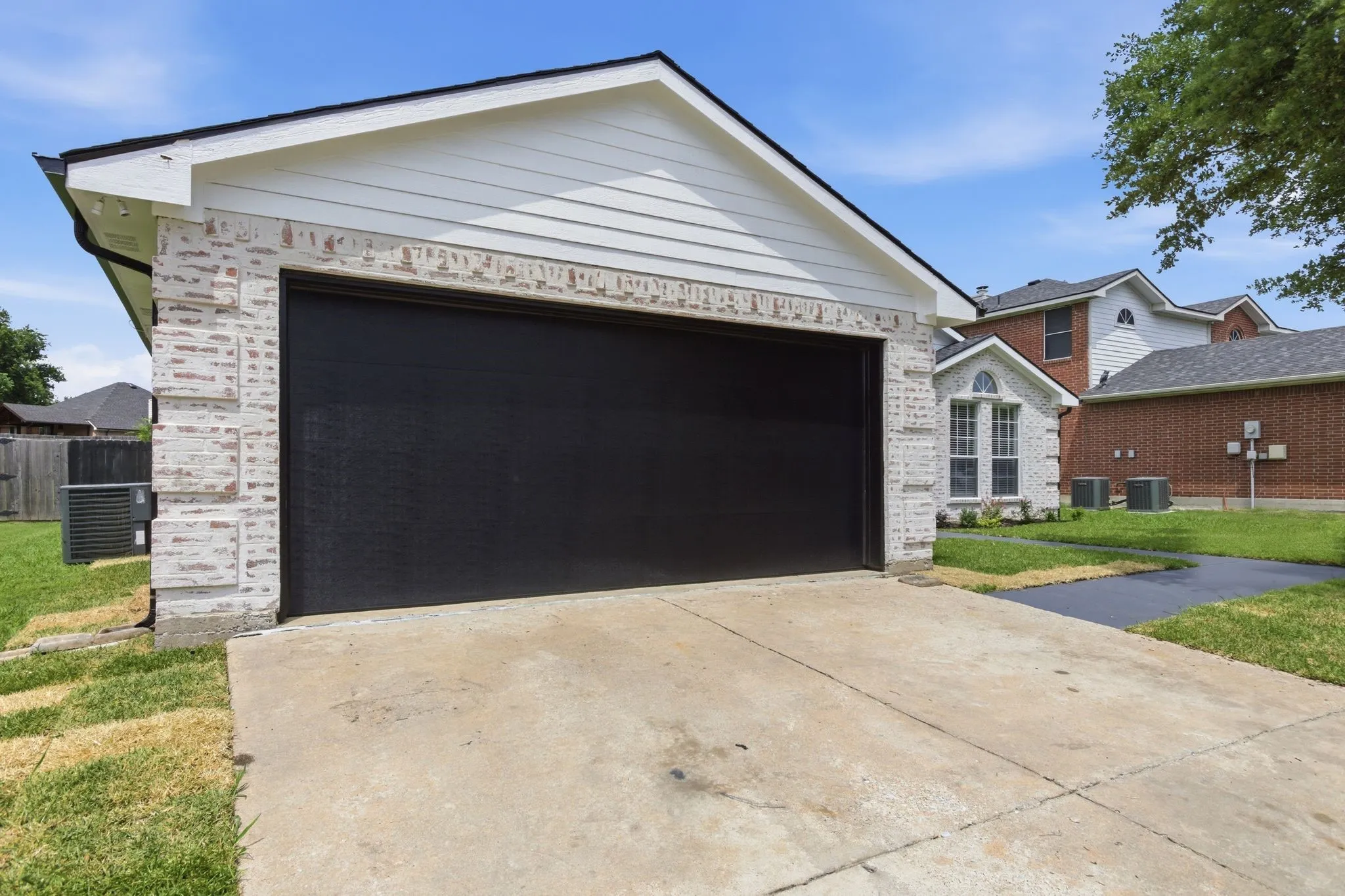 Single Family Residence For Rent in Collin County , 1006 Lake Dallas Drive, Wylie, Texas 75098, 4 Bedroom, 2 Bathroom, 2 Garage spaces, 2,028 Sqft, built in 2000, mls#21311115, Real Estate Agent in Wylie, Homes For Rent in Collin county, Homes For Rent in Wylie, Realtor in Wylie Texas, Real Estate Brokerage Independent Realty Texas, Luminita Cordes Realtor