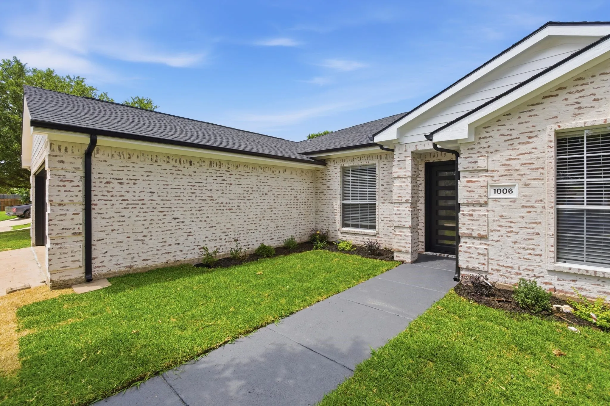 Single Family Residence For Rent in Collin County , 1006 Lake Dallas Drive, Wylie, Texas 75098, 4 Bedroom, 2 Bathroom, 2 Garage spaces, 2,028 Sqft, built in 2000, mls#21311115, Real Estate Agent in Wylie, Homes For Rent in Collin county, Homes For Rent in Wylie, Realtor in Wylie Texas, Real Estate Brokerage Independent Realty Texas, Luminita Cordes Realtor