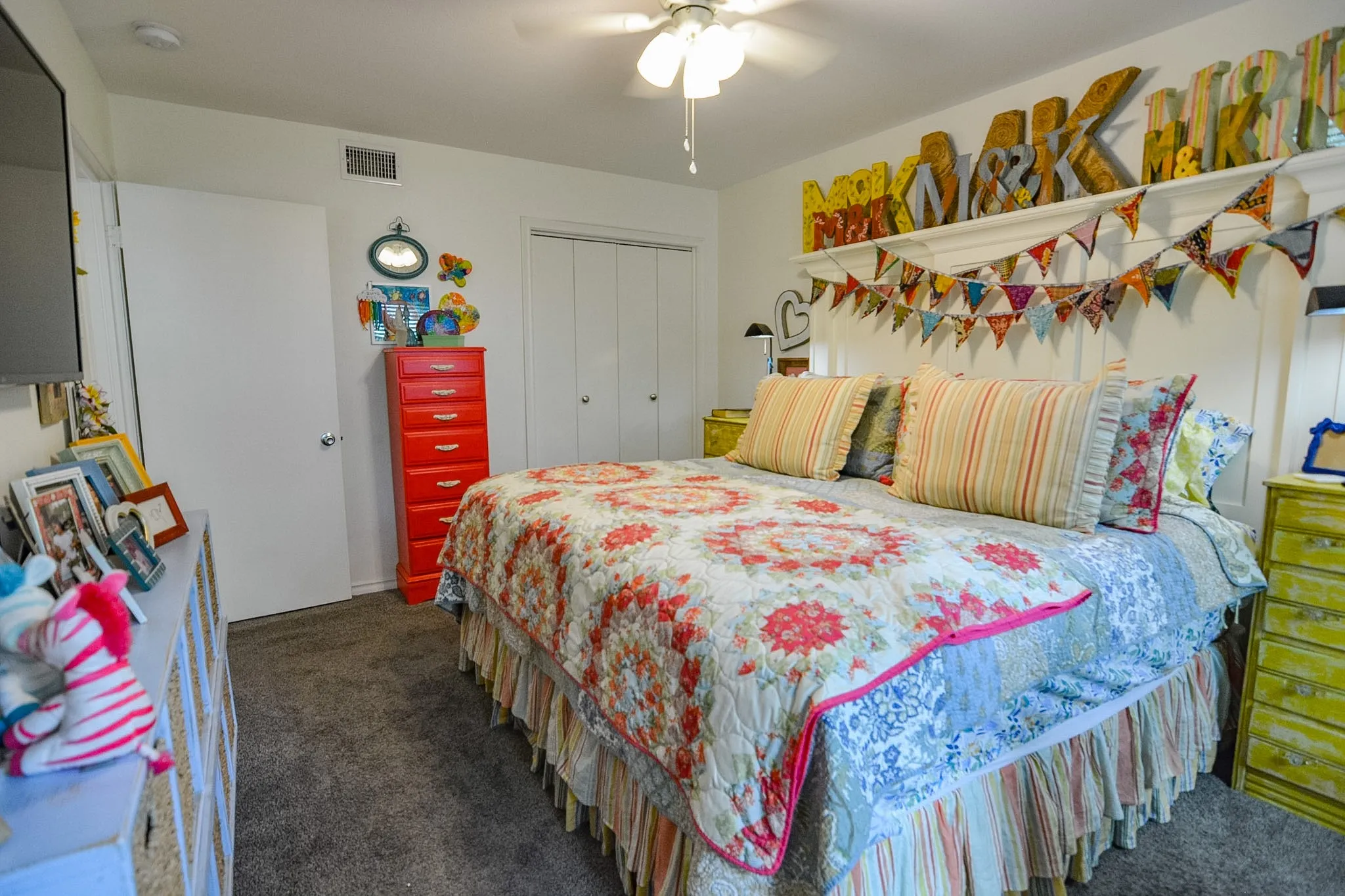 Single Family Residence For Sale in Dallas County , 529 Lee Street, Cedar Hill, Texas 75104, 3 Bedroom, 2 Bathroom, 1 Garage spaces, 1,510 Sqft, built in 1960, mls#21308010, Real Estate Agent in Cedar Hill, Homes For Sale in Dallas county, Homes For Sale in Cedar Hill, Realtor in Cedar Hill Texas, Real Estate Brokerage Independent Realty Texas, Luminita Cordes Realtor