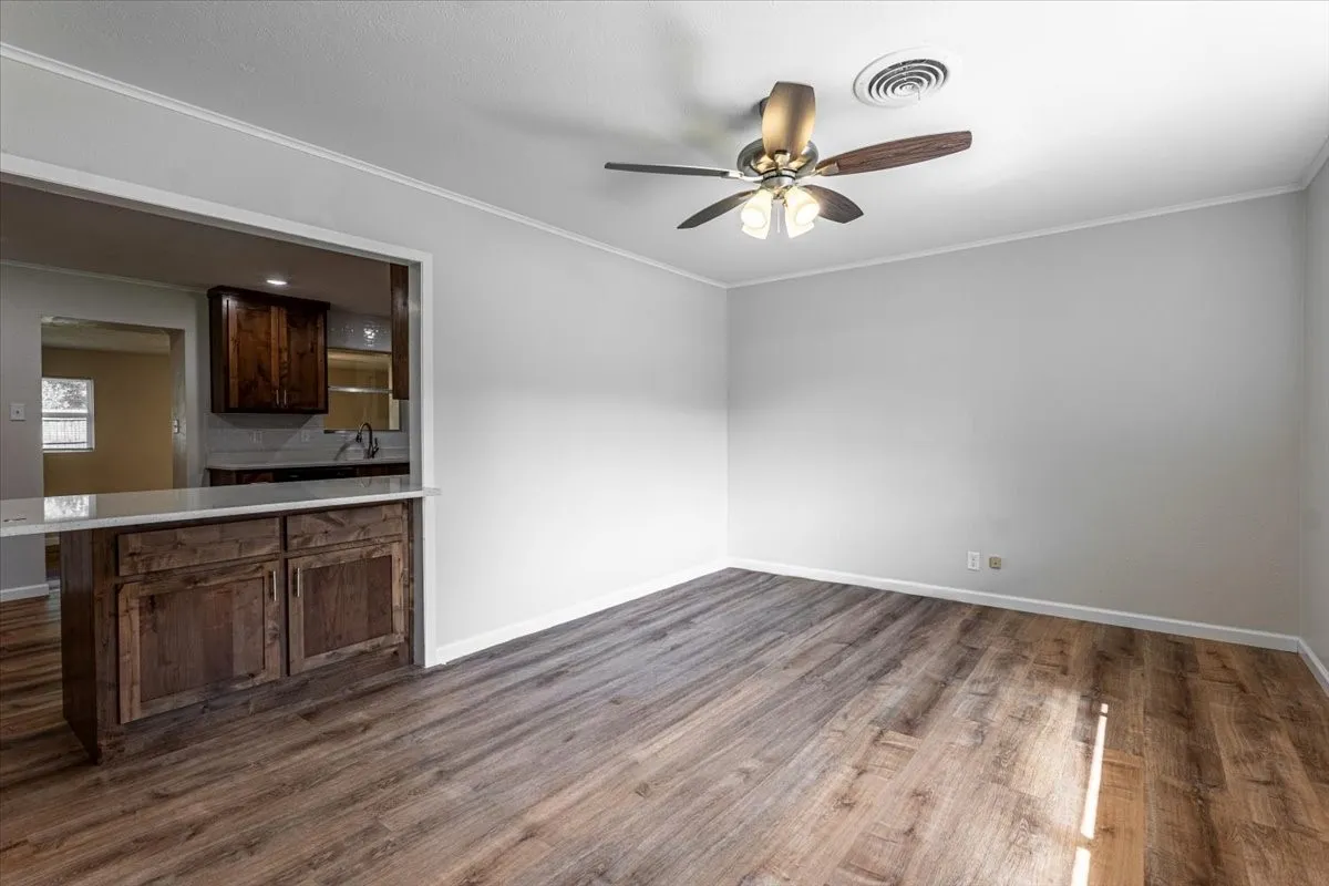 Single Family Residence For Sale in Erath County , 1762 N Mc Cart Street, Stephenville, Texas 76401, 4 Bedroom, 2 Bathroom, 1 Garage spaces, 1,990 Sqft, built in 1963, mls#21305333, Real Estate Agent in Stephenville, Homes For Sale in Erath county, Homes For Sale in Stephenville, Realtor in Stephenville Texas, Real Estate Brokerage Independent Realty Texas, Luminita Cordes Realtor