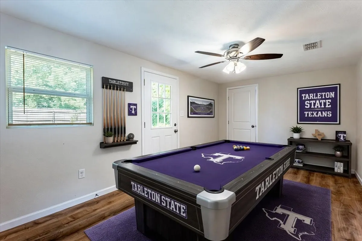 Single Family Residence For Sale in Erath County , 1762 N Mc Cart Street, Stephenville, Texas 76401, 4 Bedroom, 2 Bathroom, 1 Garage spaces, 1,990 Sqft, built in 1963, mls#21305333, Real Estate Agent in Stephenville, Homes For Sale in Erath county, Homes For Sale in Stephenville, Realtor in Stephenville Texas, Real Estate Brokerage Independent Realty Texas, Luminita Cordes Realtor