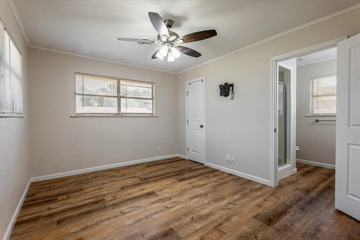 Single Family Residence For Sale in Erath County , 1762 N Mc Cart Street, Stephenville, Texas 76401, 4 Bedroom, 2 Bathroom, 1 Garage spaces, 1,990 Sqft, built in 1963, mls#21305333, Real Estate Agent in Stephenville, Homes For Sale in Erath county, Homes For Sale in Stephenville, Realtor in Stephenville Texas, Real Estate Brokerage Independent Realty Texas, Luminita Cordes Realtor