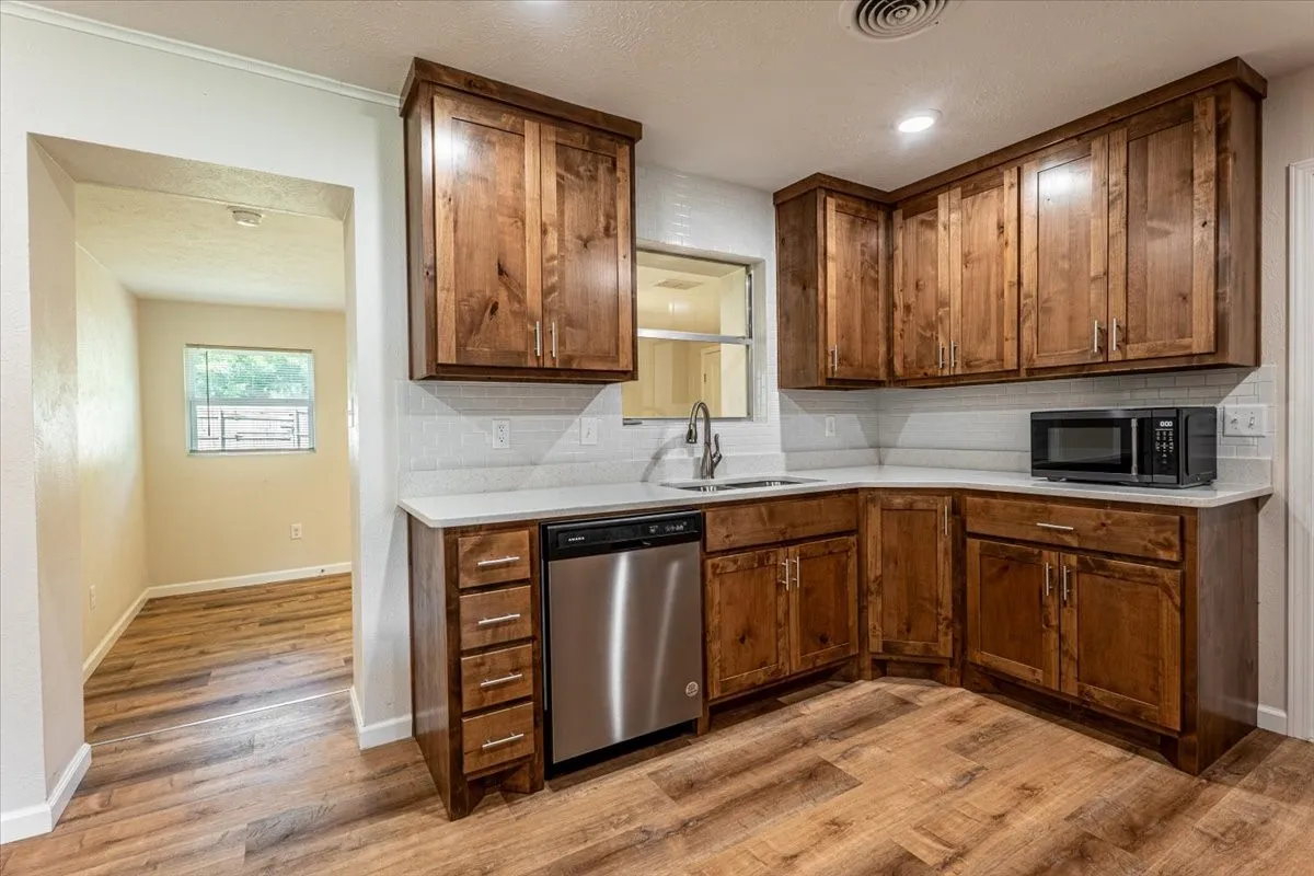Single Family Residence For Sale in Erath County , 1762 N Mc Cart Street, Stephenville, Texas 76401, 4 Bedroom, 2 Bathroom, 1 Garage spaces, 1,990 Sqft, built in 1963, mls#21305333, Real Estate Agent in Stephenville, Homes For Sale in Erath county, Homes For Sale in Stephenville, Realtor in Stephenville Texas, Real Estate Brokerage Independent Realty Texas, Luminita Cordes Realtor