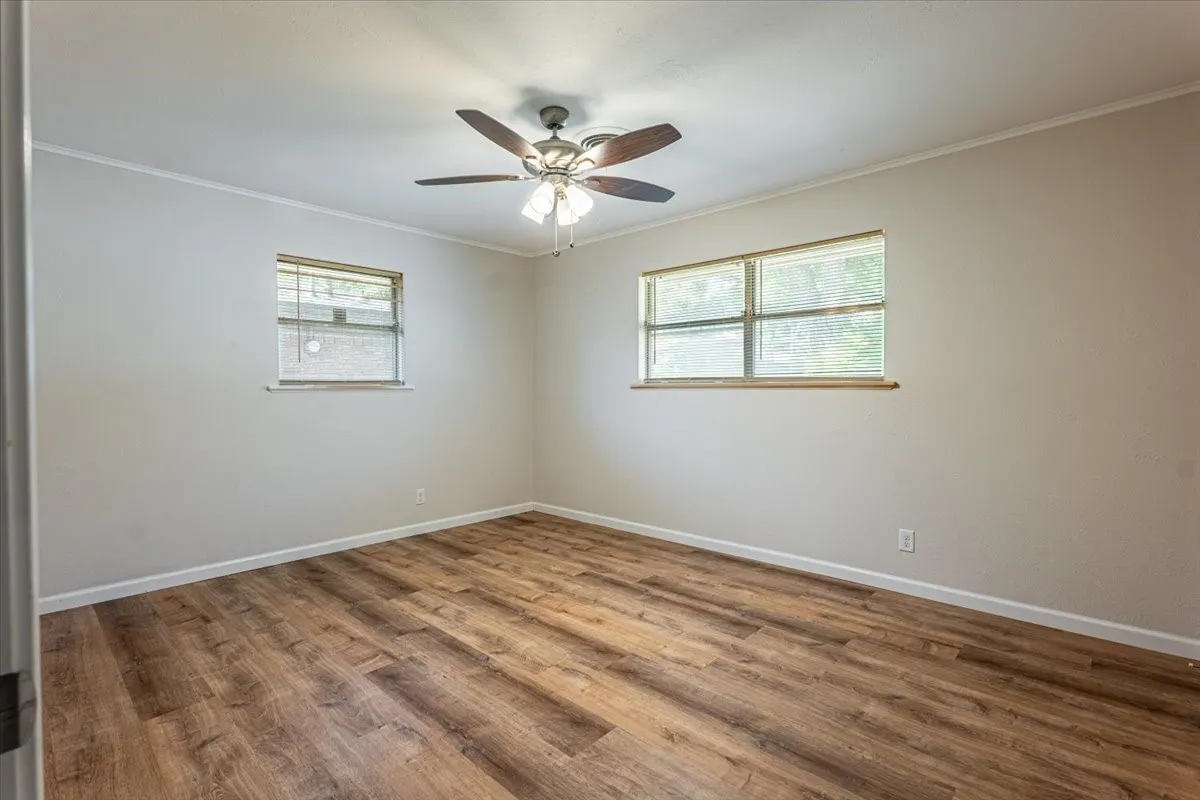 Single Family Residence For Sale in Erath County , 1762 N Mc Cart Street, Stephenville, Texas 76401, 4 Bedroom, 2 Bathroom, 1 Garage spaces, 1,990 Sqft, built in 1963, mls#21305333, Real Estate Agent in Stephenville, Homes For Sale in Erath county, Homes For Sale in Stephenville, Realtor in Stephenville Texas, Real Estate Brokerage Independent Realty Texas, Luminita Cordes Realtor
