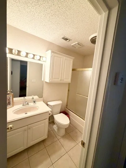 Single Family Residence For Sale in Lamar County , 4110 Lakeshore Drive, Reno, Texas 75462, 4 Bedrooms, 3 Bathrooms, 2 Garage spaces, 2,276 Sqft, built in 1987, Price $289,900, mls#21308690, Real Estate Agent in Reno, Homes For Sale in Lamar county, Homes For Sale in Reno, Realtor in Reno Texas, Real Estate Brokerage Independent Realty Texas, Luminita Cordes Realtor