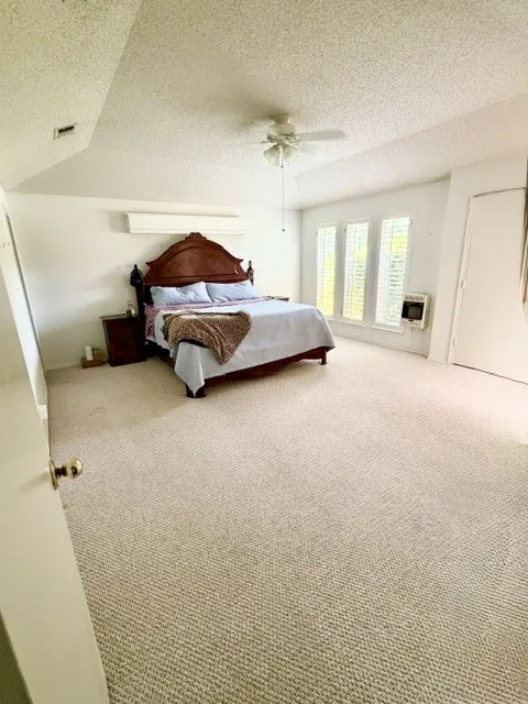 Single Family Residence For Sale in Lamar County , 4110 Lakeshore Drive, Reno, Texas 75462, 4 Bedrooms, 3 Bathrooms, 2 Garage spaces, 2,276 Sqft, built in 1987, Price $289,900, mls#21308690, Real Estate Agent in Reno, Homes For Sale in Lamar county, Homes For Sale in Reno, Realtor in Reno Texas, Real Estate Brokerage Independent Realty Texas, Luminita Cordes Realtor