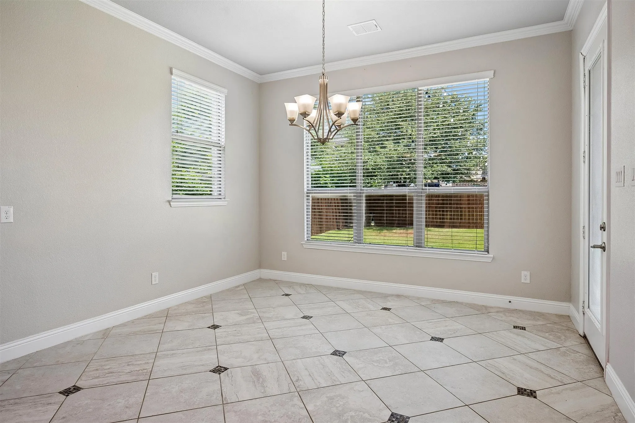 Single Family Residence For Sale in Collin County , 870 Sagebrush Drive, Prosper, Texas 75078, 4 Bedroom, 4 Bathroom, 3 Garage spaces, 3,864 Sqft, built in 2014, Price $730,000, mls#21309863, Real Estate Agent in Prosper, Homes For Sale in Collin county, Homes For Sale in Prosper, Realtor in Prosper Texas, Real Estate Brokerage Independent Realty Texas, Luminita Cordes Realtor
