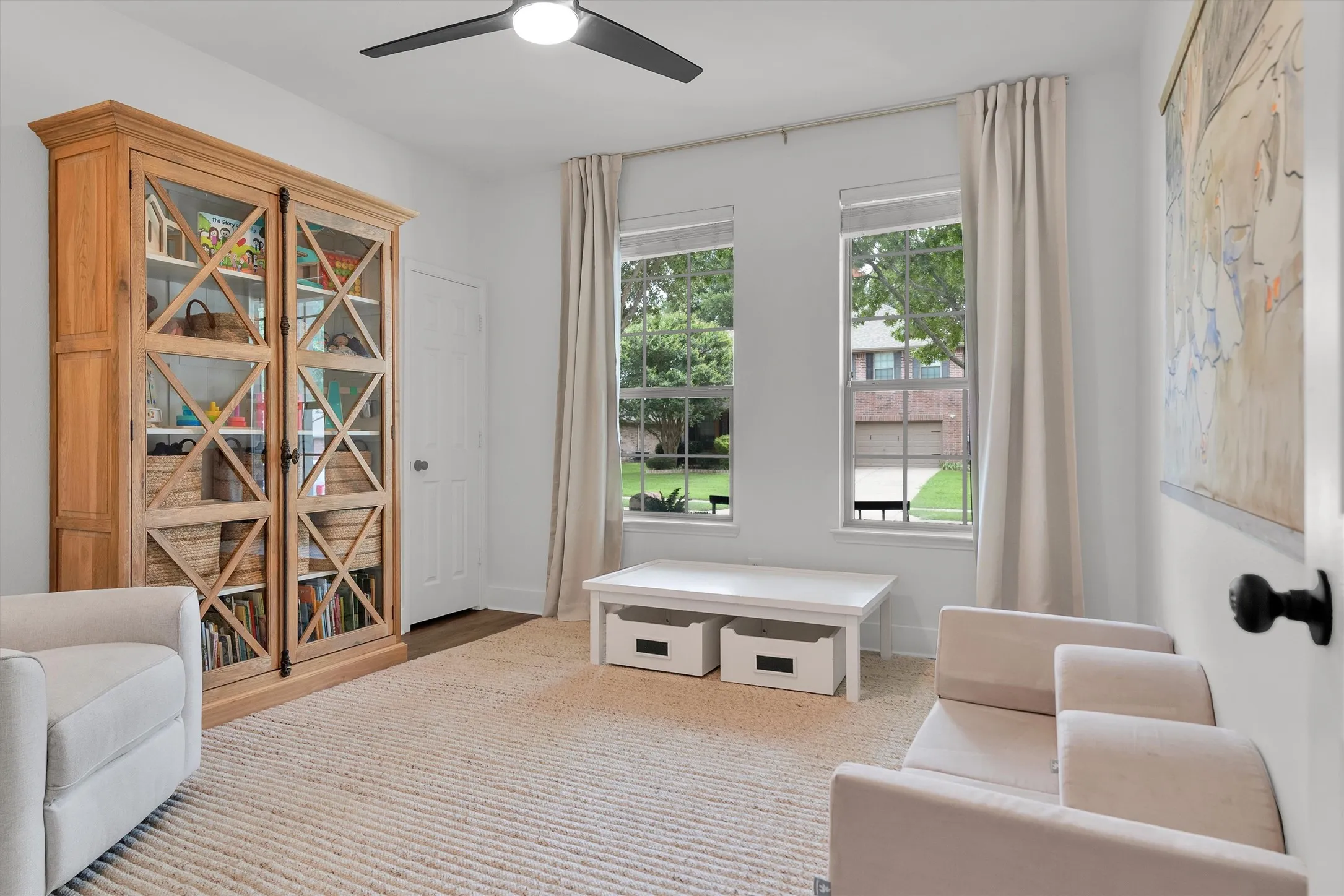 Single Family Residence For Sale in Collin County , 305 Fisherman Trail, Melissa, Texas 75454, 3 Bedroom, 2 Bathroom, 2 Garage spaces, 1,701 Sqft, built in 2006, mls#21311195, Real Estate Agent in Melissa, Homes For Sale in Collin county, Homes For Sale in Melissa, Realtor in Melissa Texas, Real Estate Brokerage Independent Realty Texas, Luminita Cordes Realtor