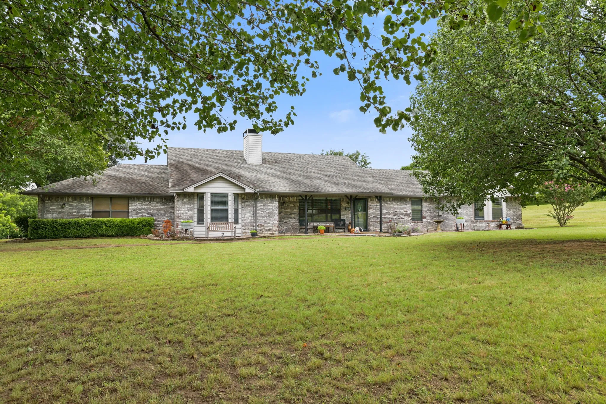 Single Family Residence For Sale in Collin County , 2515 Taylor Boulevard, Anna, Texas 75409, 4 Bedroom, 3 Bathroom, 2 Garage spaces, 2,506 Sqft, built in 1988, mls#21309915, Real Estate Agent in Anna, Homes For Sale in Collin county, Homes For Sale in Anna, Realtor in Anna Texas, Real Estate Brokerage Independent Realty Texas, Luminita Cordes Realtor