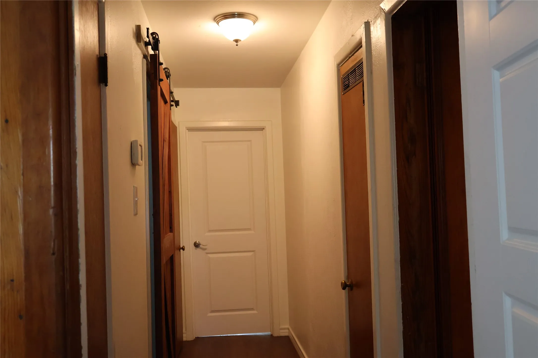 Single Family Residence For Rent in Tarrant County , 2516 Norfleet Street, Sansom Park, Texas 76114, 3 Bedroom, 2 Bathroom, Garage spaces, 1,838 Sqft, built in 1955, mls#21311094, Real Estate Agent in Sansom Park, Homes For Rent in Tarrant county, Homes For Rent in Sansom Park, Realtor in Sansom Park Texas, Real Estate Brokerage Independent Realty Texas, Luminita Cordes Realtor