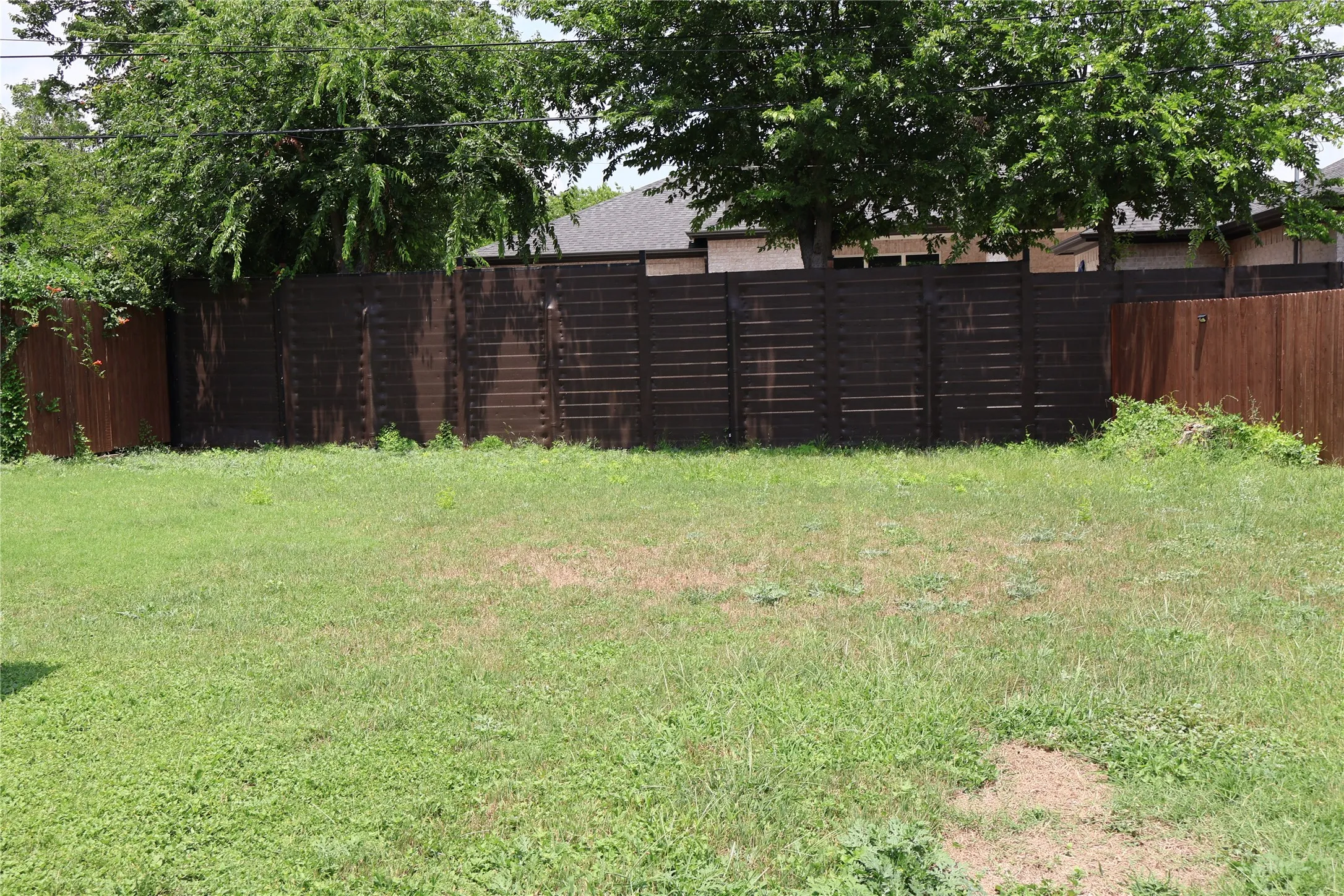 Single Family Residence For Rent in Tarrant County , 2516 Norfleet Street, Sansom Park, Texas 76114, 3 Bedroom, 2 Bathroom, Garage spaces, 1,838 Sqft, built in 1955, mls#21311094, Real Estate Agent in Sansom Park, Homes For Rent in Tarrant county, Homes For Rent in Sansom Park, Realtor in Sansom Park Texas, Real Estate Brokerage Independent Realty Texas, Luminita Cordes Realtor